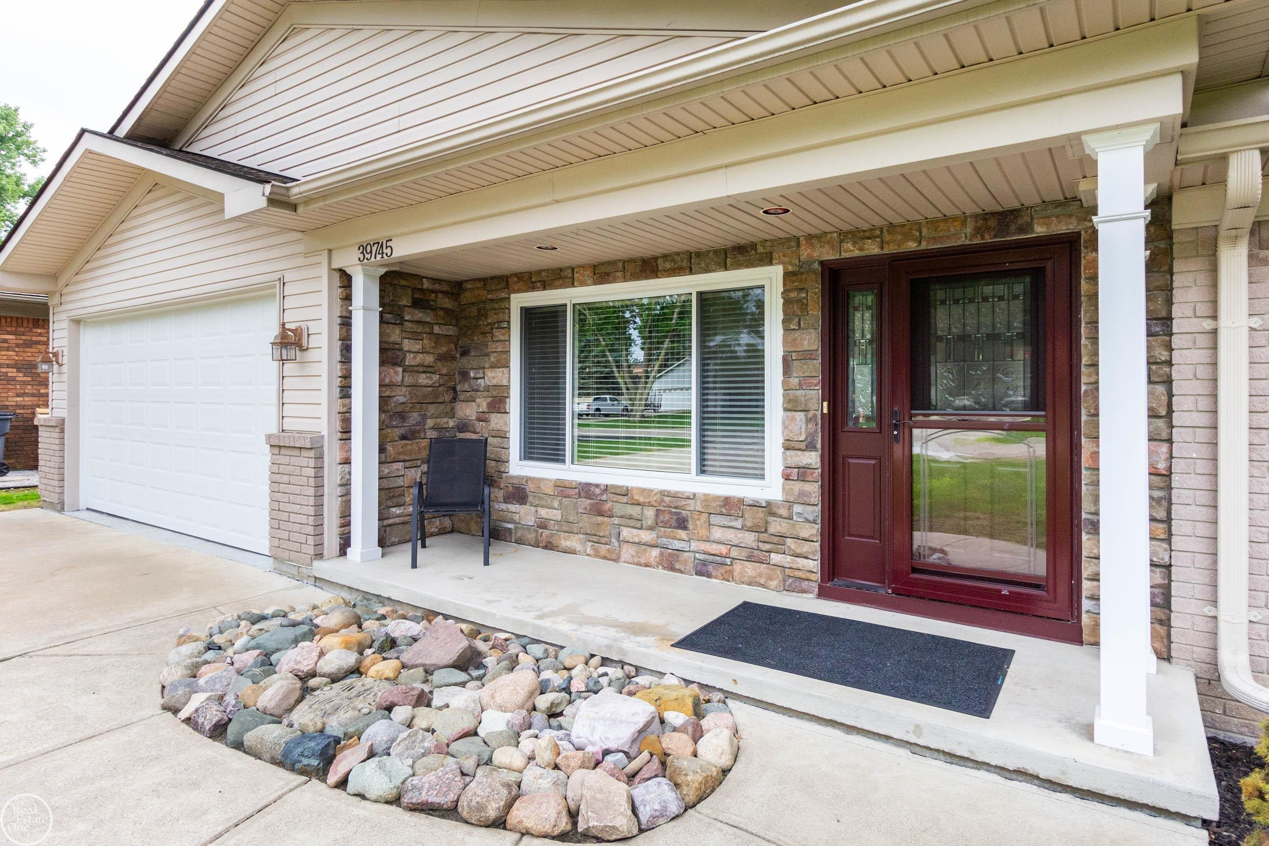 39745 Sylvia Street, MI — Photo 3
