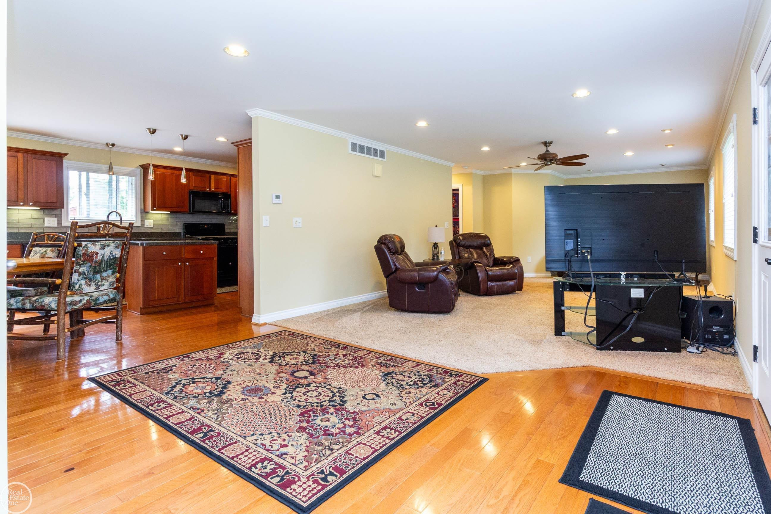 39745 Sylvia Street, MI — Photo 12