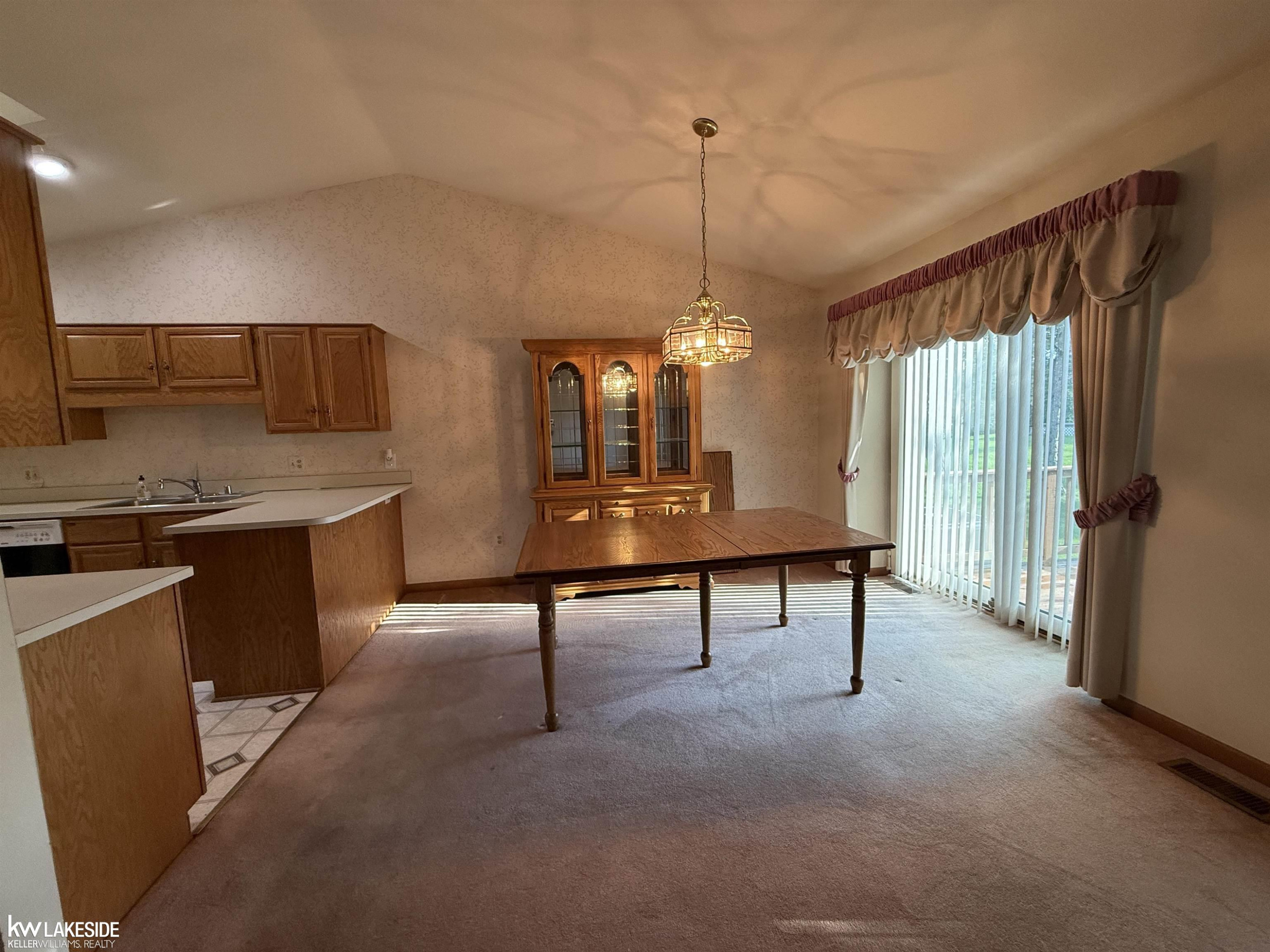 41075 Donna Drive, Clinton Twp, MI 48038 — Photo 9