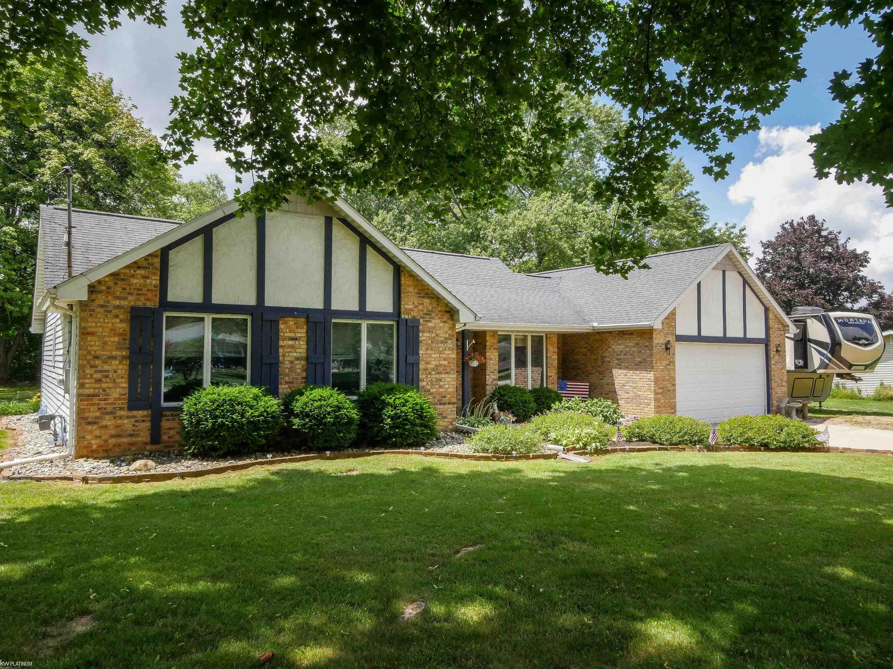 8468 Rondale Drive, Grand Blanc, MI 48439 — front exterior