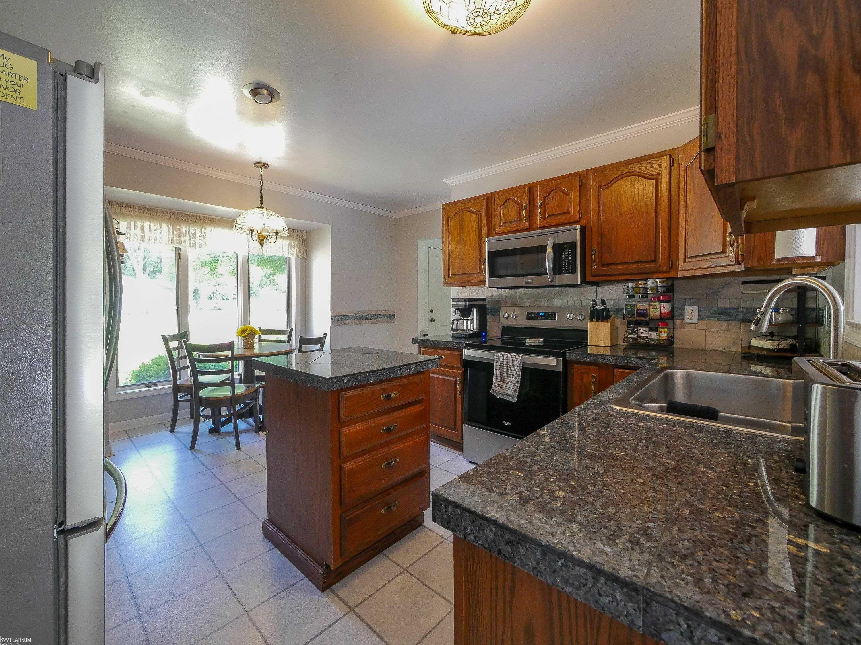 8468 Rondale Drive, Grand Blanc, MI 48439 — Photo 20