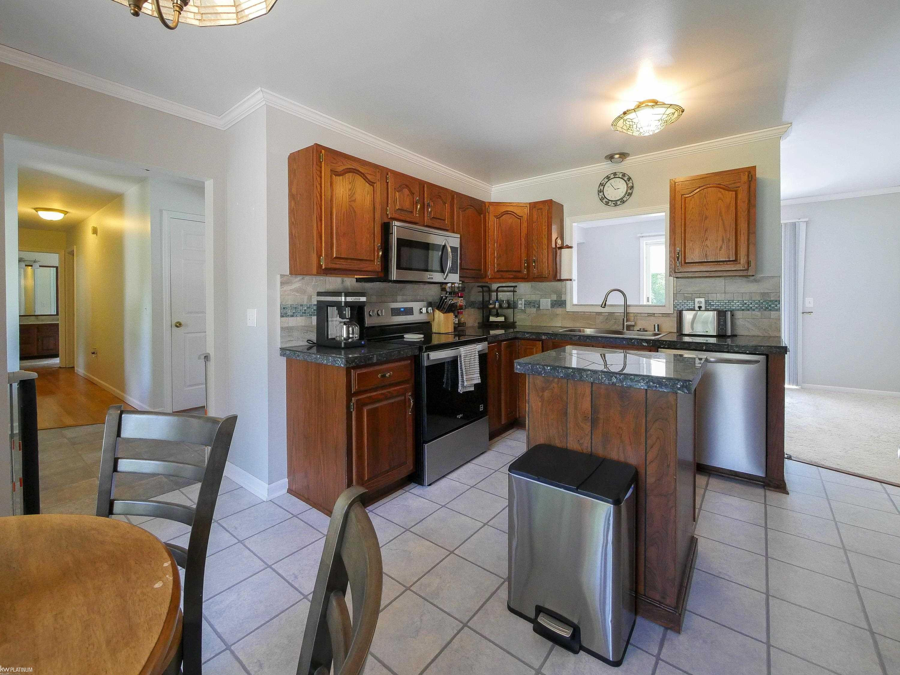 8468 Rondale Drive, Grand Blanc, MI 48439 — Photo 22