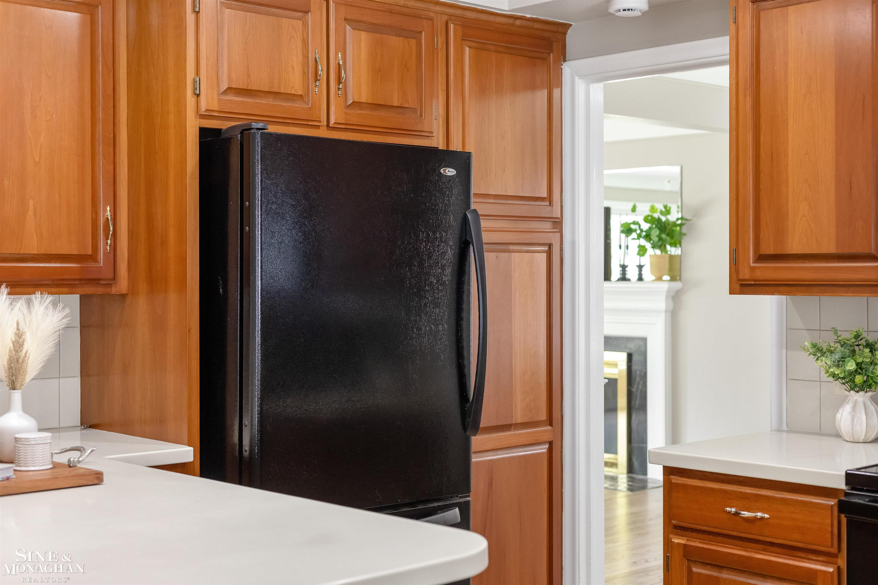 581 Hampton Road, Grosse Pointe Woods, MI 48236 — Photo 18
