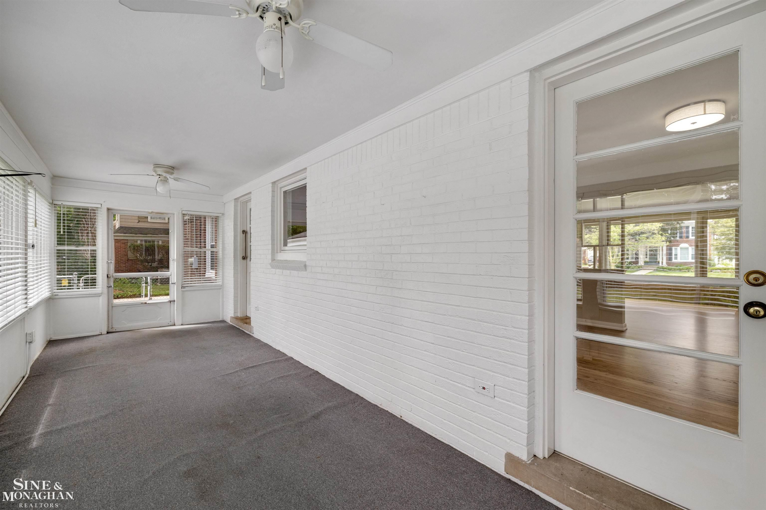 581 Hampton Road, Grosse Pointe Woods, MI 48236 — Photo 21
