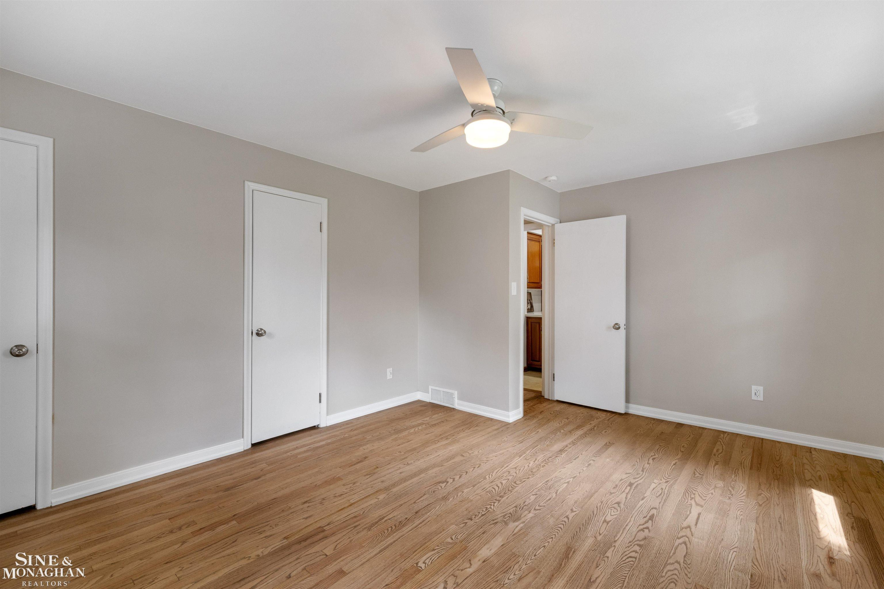 581 Hampton Road, Grosse Pointe Woods, MI 48236 — Photo 23