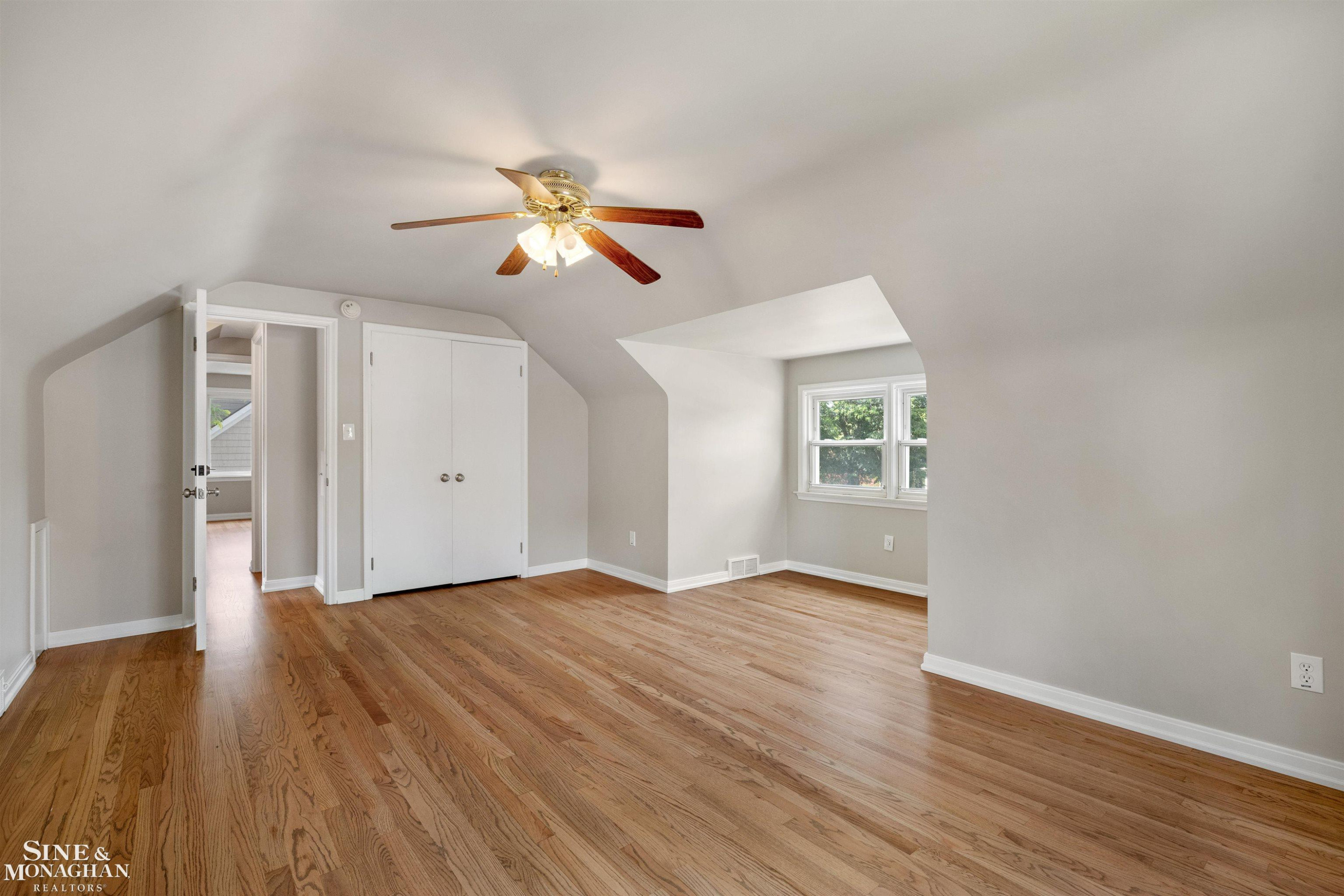 581 Hampton Road, Grosse Pointe Woods, MI 48236 — Photo 26