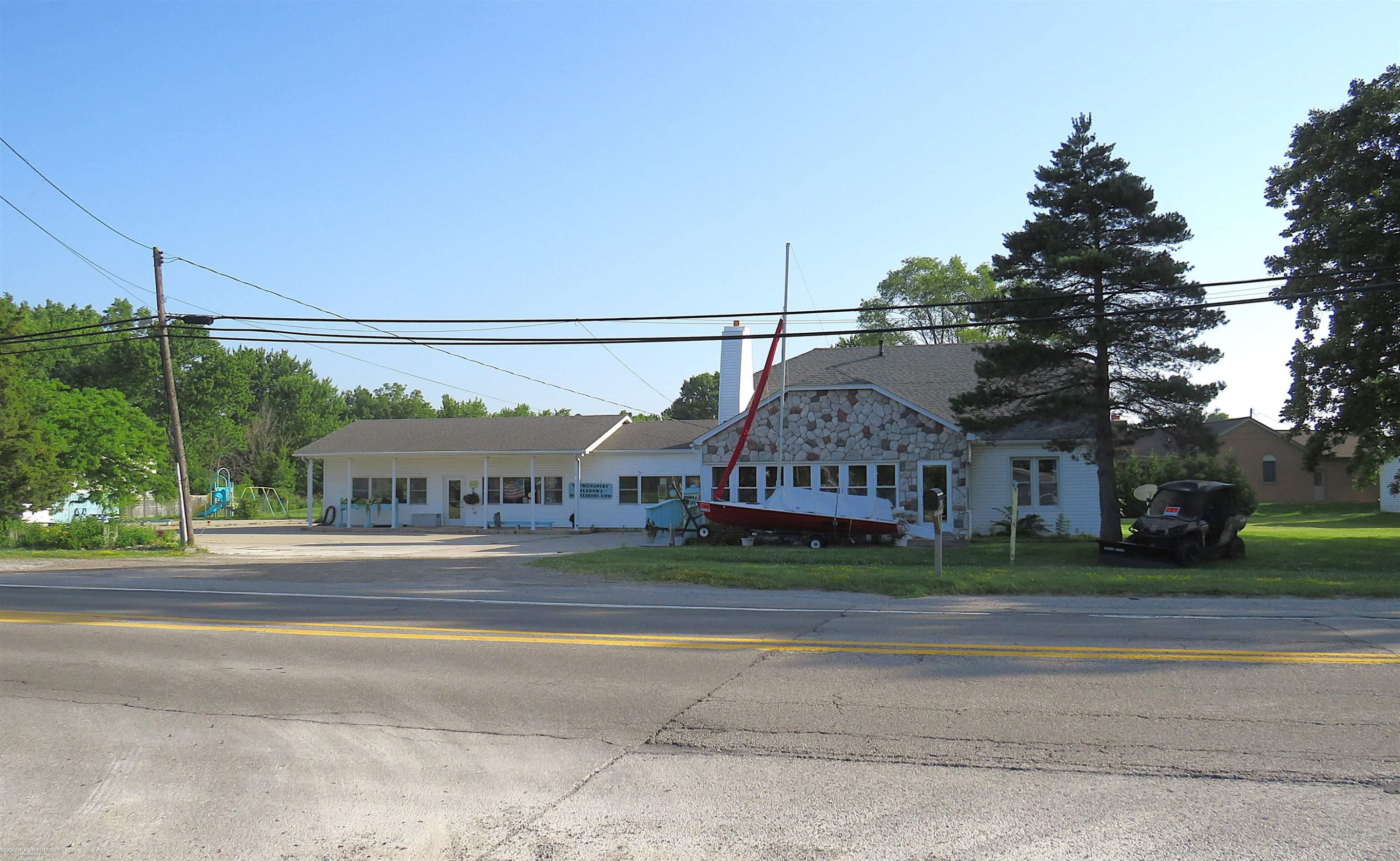 8622 Dixie Highway, MI — Photo 2