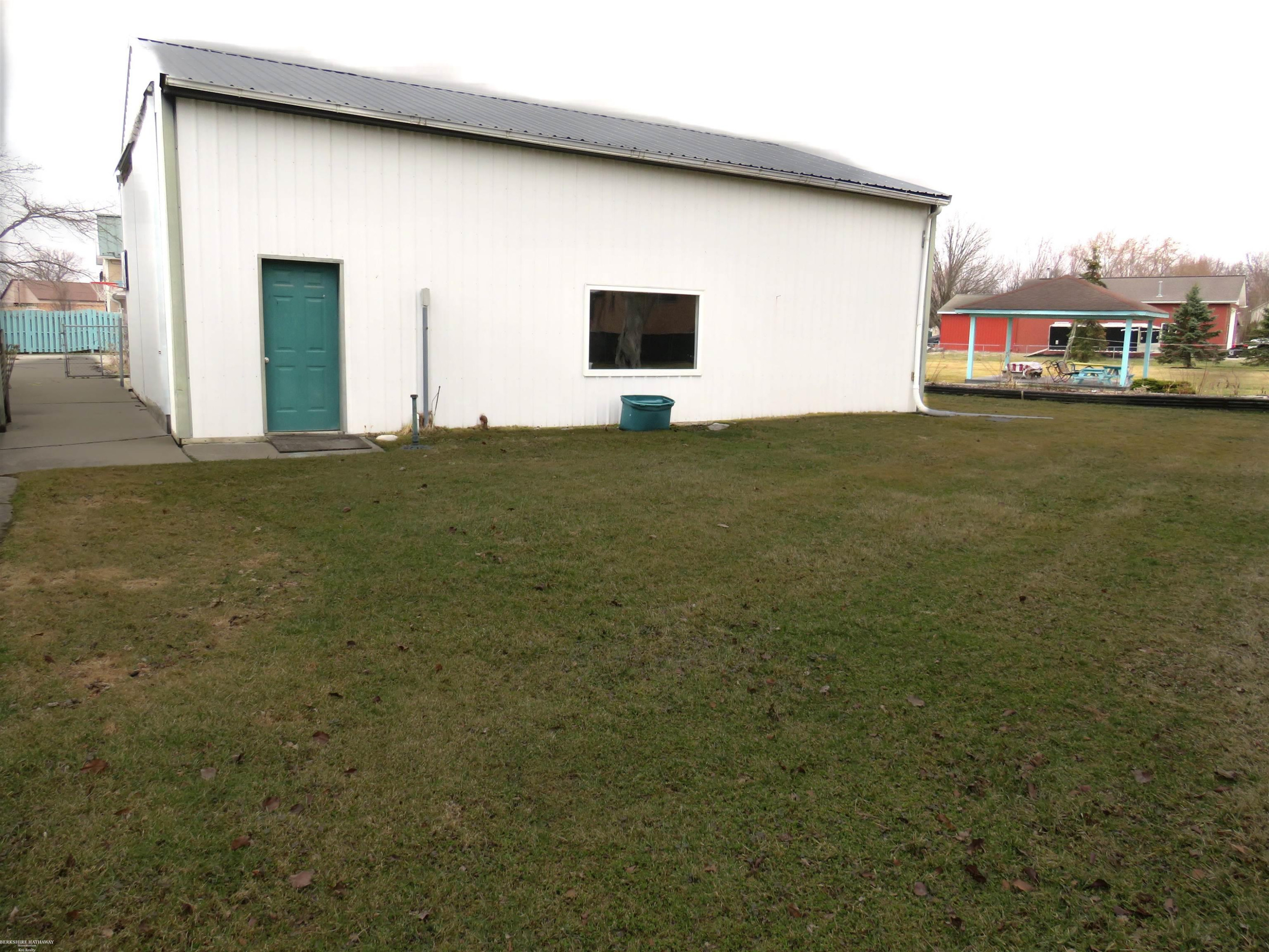 8622 Dixie Highway, MI — Photo 6