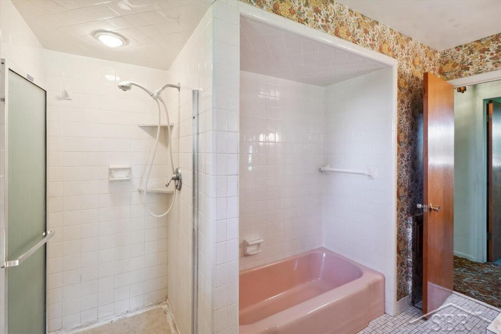 411 W Markel Road, MI — Photo 30