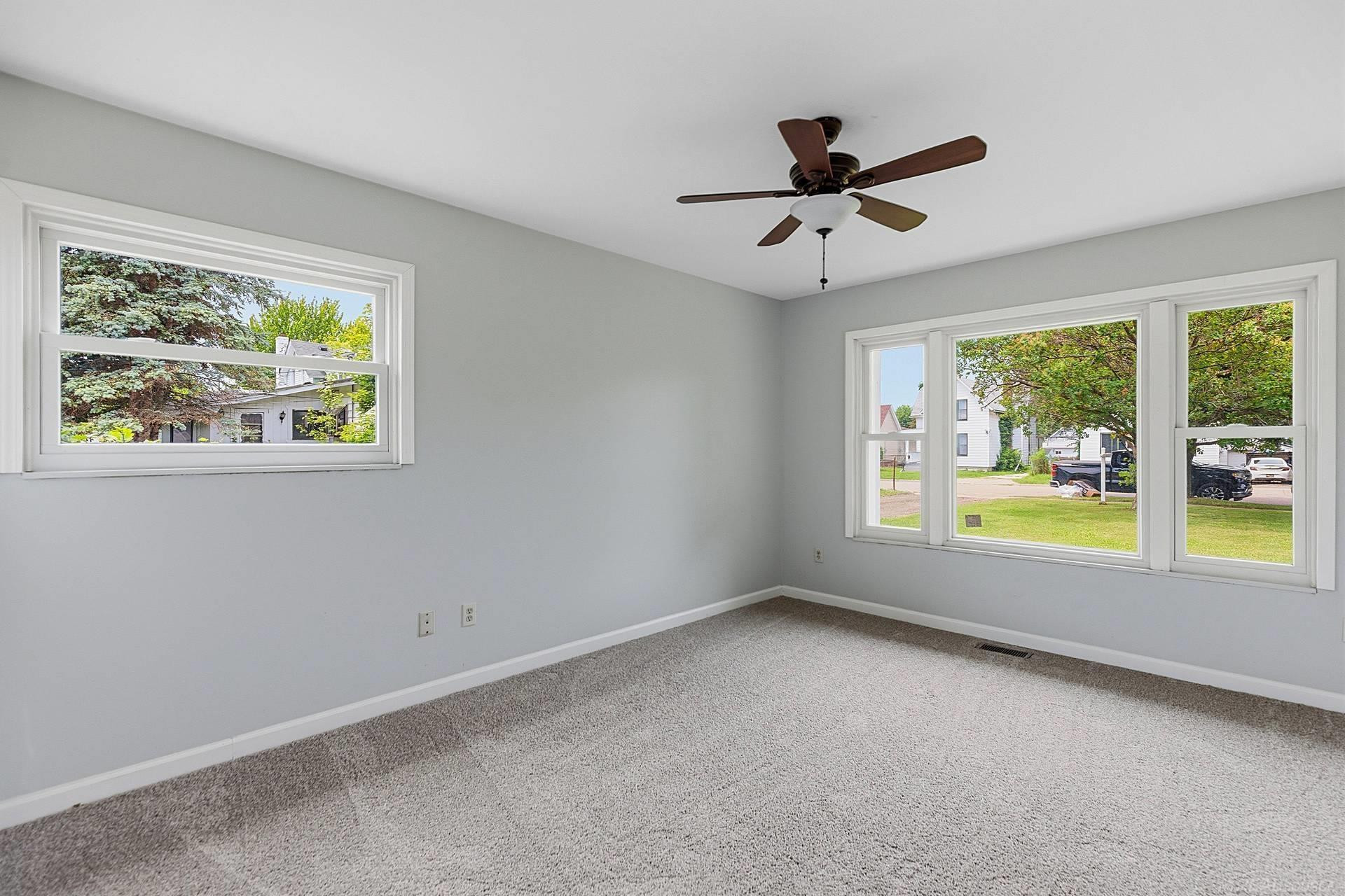 44 Fessenden Street, Mount Clemens, MI 48043 — Photo 9