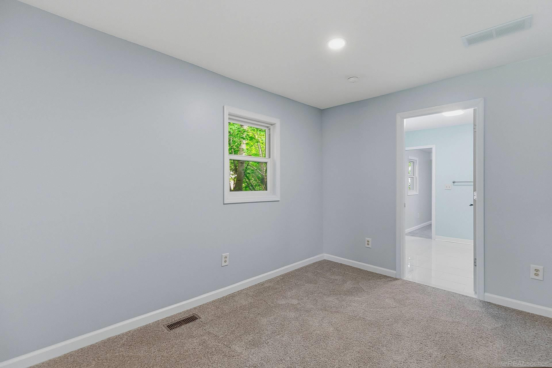 44 Fessenden Street, Mount Clemens, MI 48043 — Photo 13