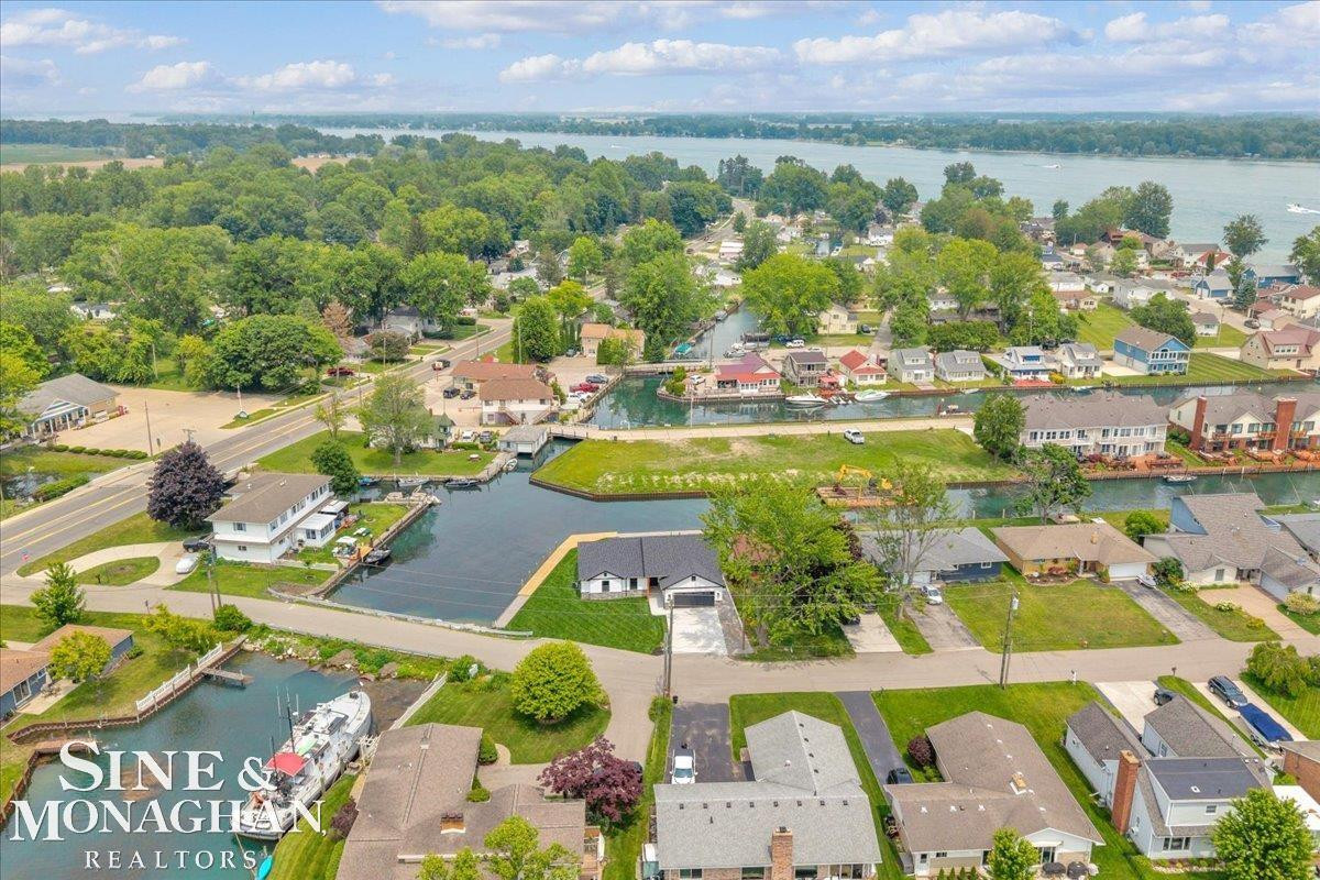 144 Channelsyde Drive, Algonac, MI 48001 — Photo 5