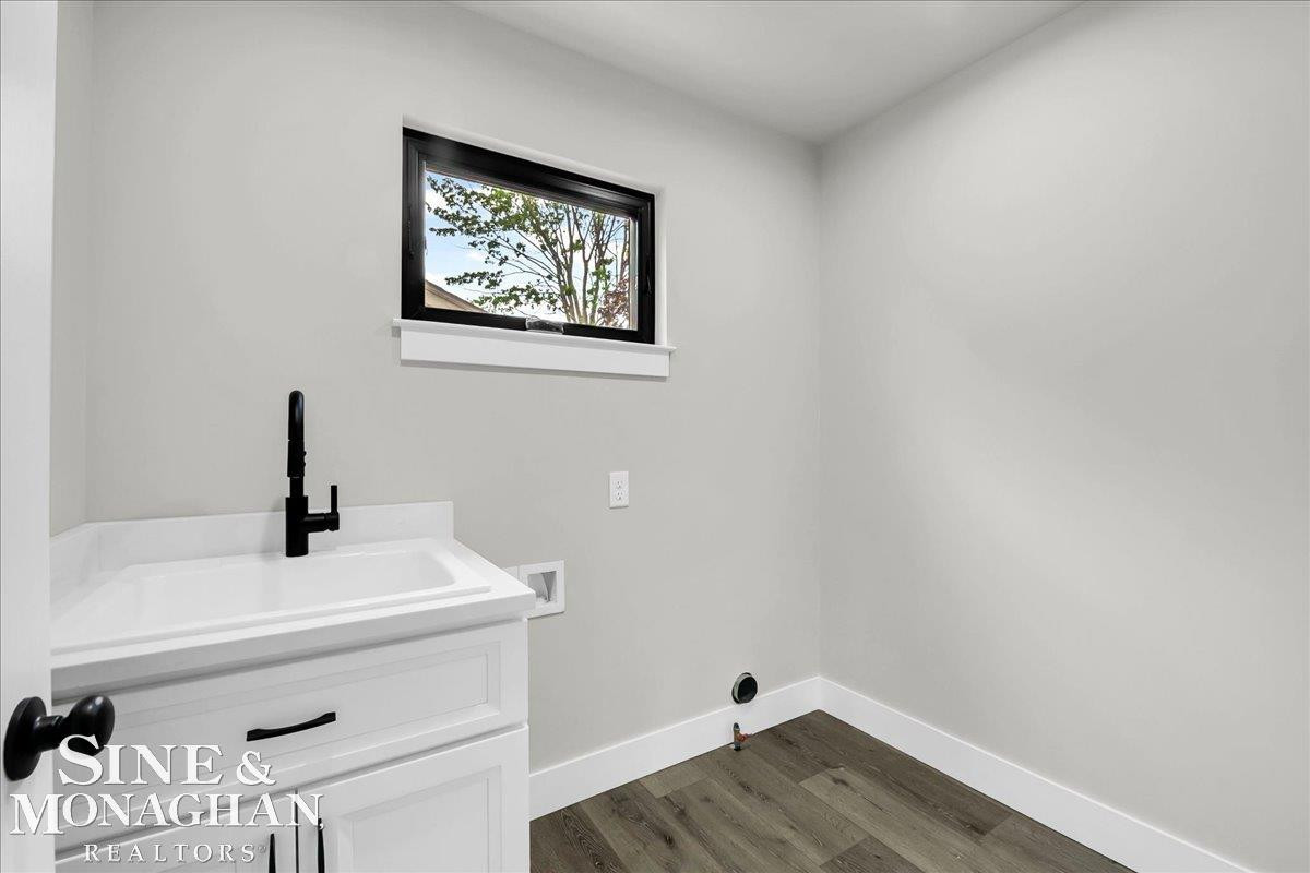 144 Channelsyde Drive, Algonac, MI 48001 — Photo 21
