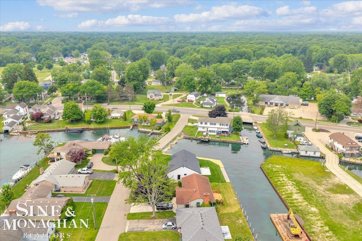 144 Channelsyde Drive, Algonac, MI 48001 — Photo 47