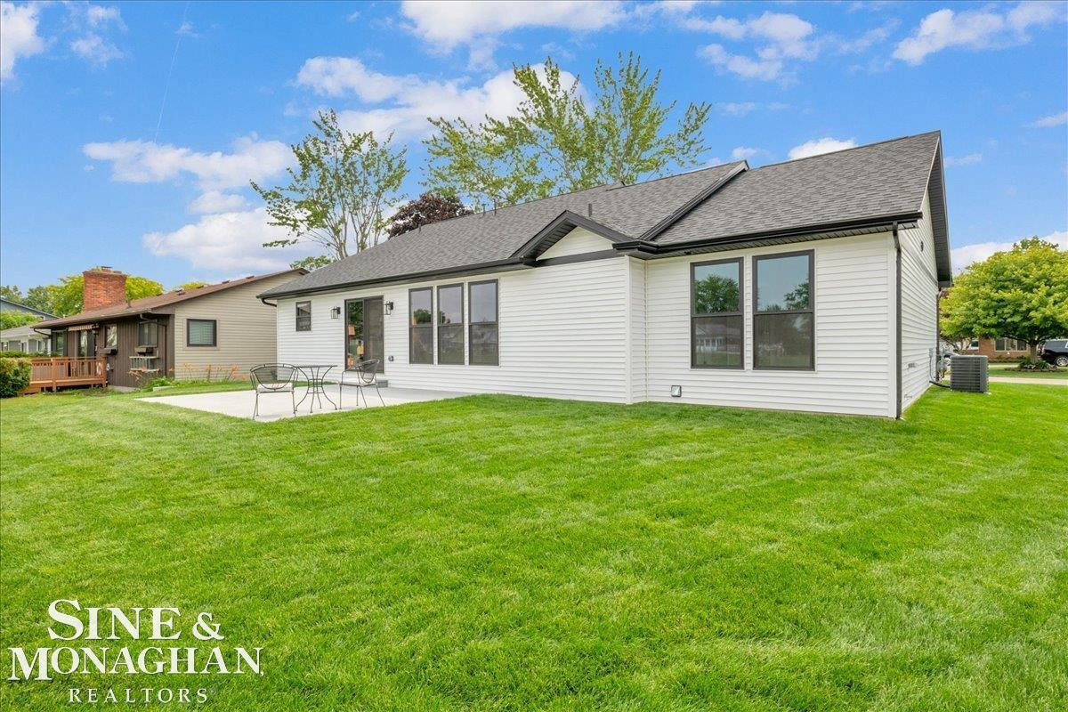 144 Channelsyde Drive, Algonac, MI 48001 — Photo 54