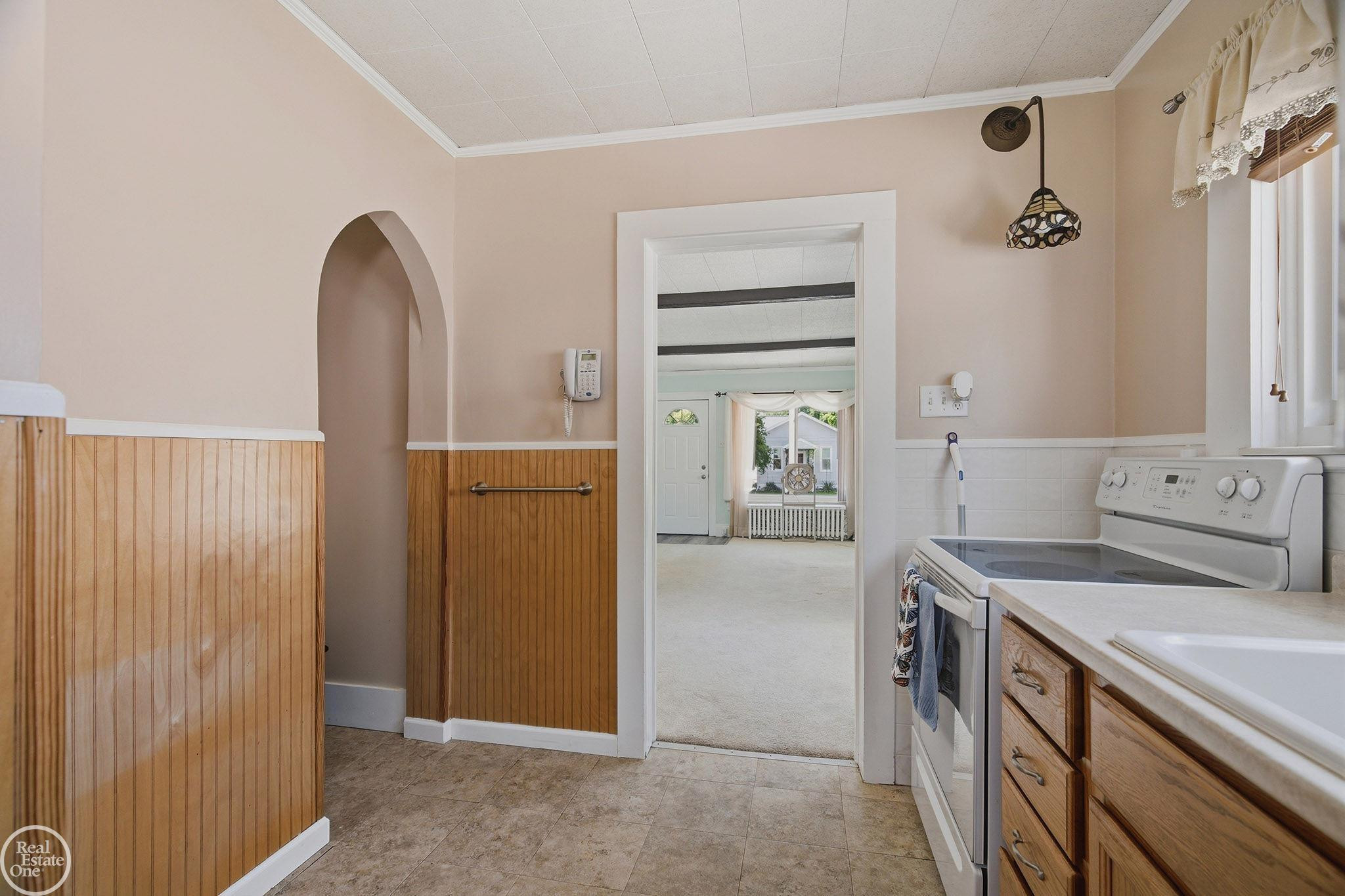 804 WATERLOO Street, MI 48079 — Photo 21
