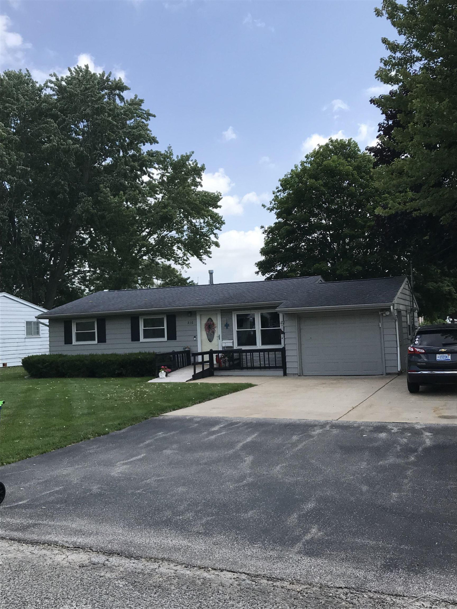 316 Harvey Road, Freeland, MI 48623