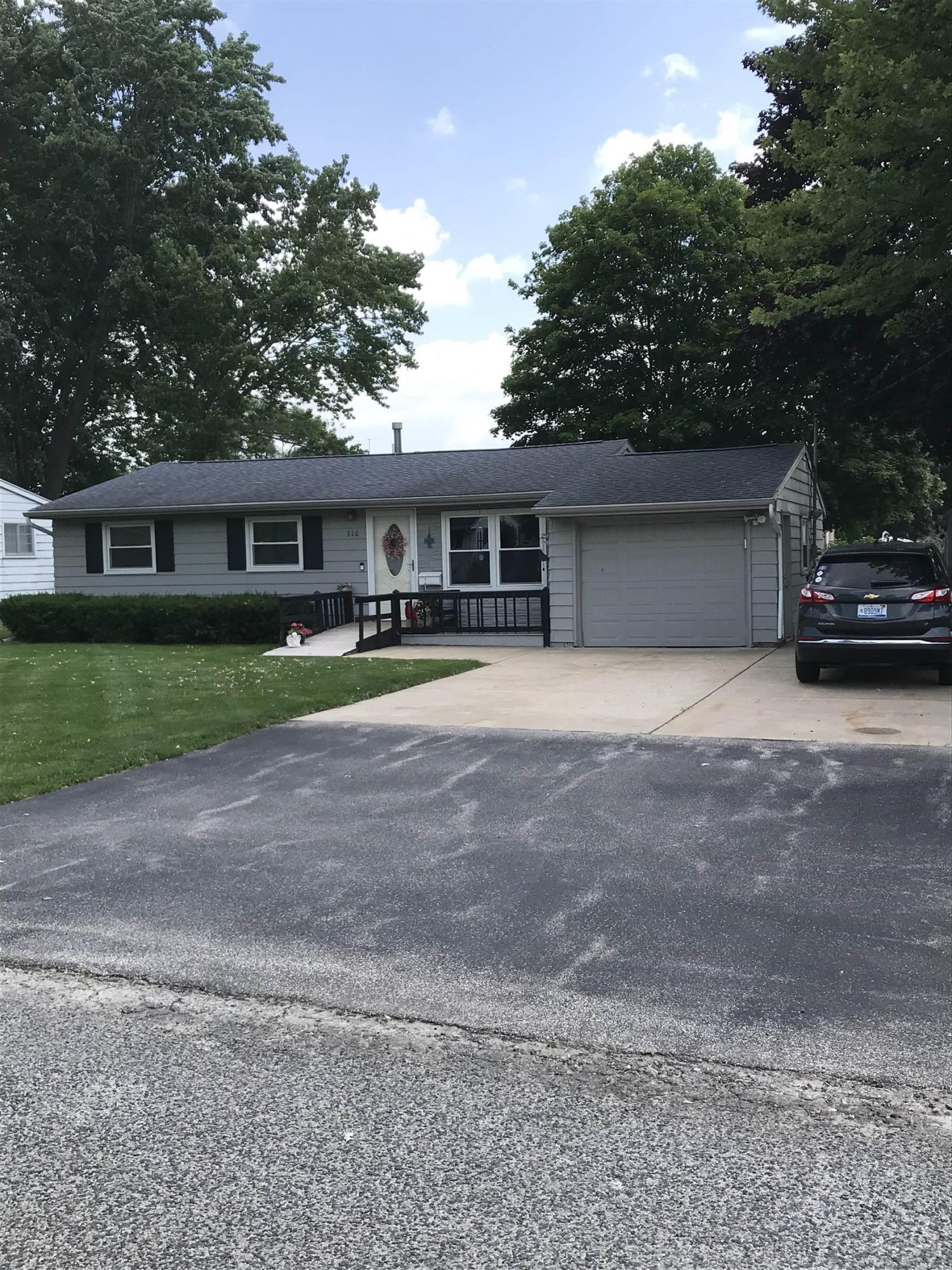 316 Harvey Road, Freeland, MI 48623 — Photo 2