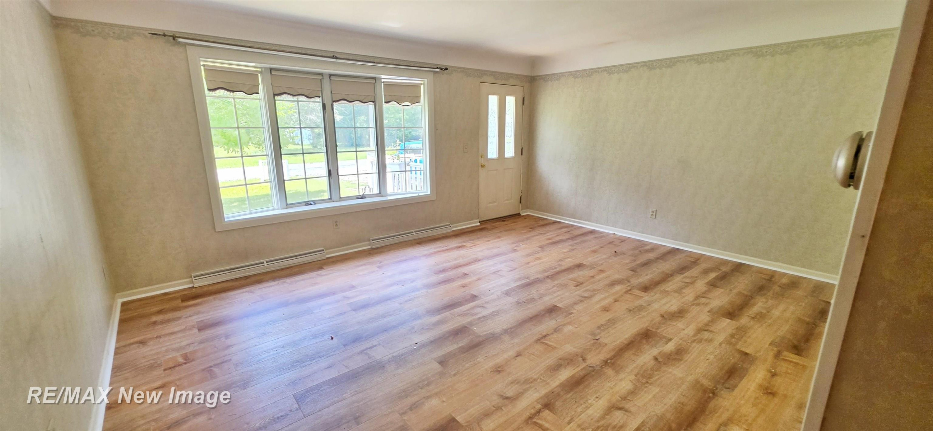 4445 Eastport Drive, Bridgeport, MI 48722 — Photo 5