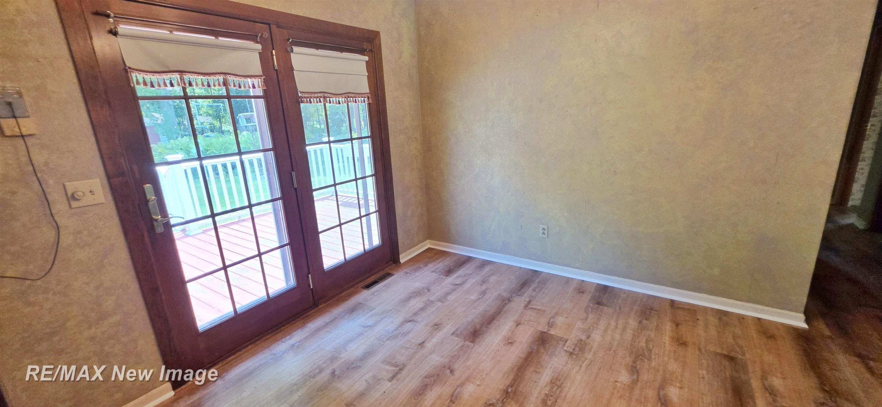 4445 Eastport Drive, Bridgeport, MI 48722 — Photo 10