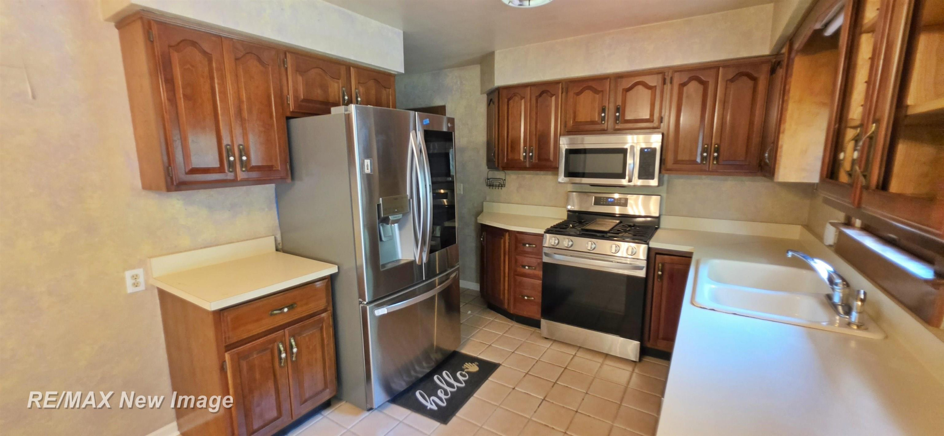 4445 Eastport Drive, Bridgeport, MI 48722 — Photo 13