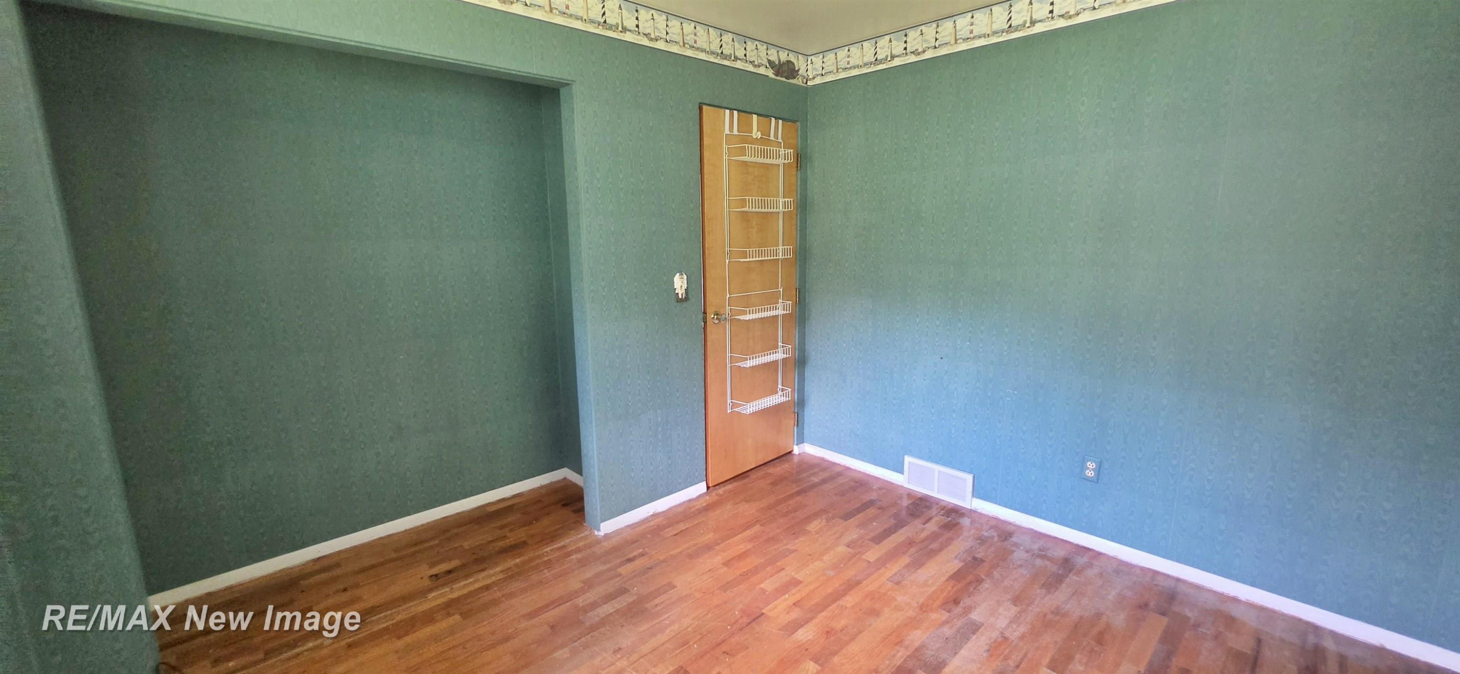 4445 Eastport Drive, Bridgeport, MI 48722 — Photo 17