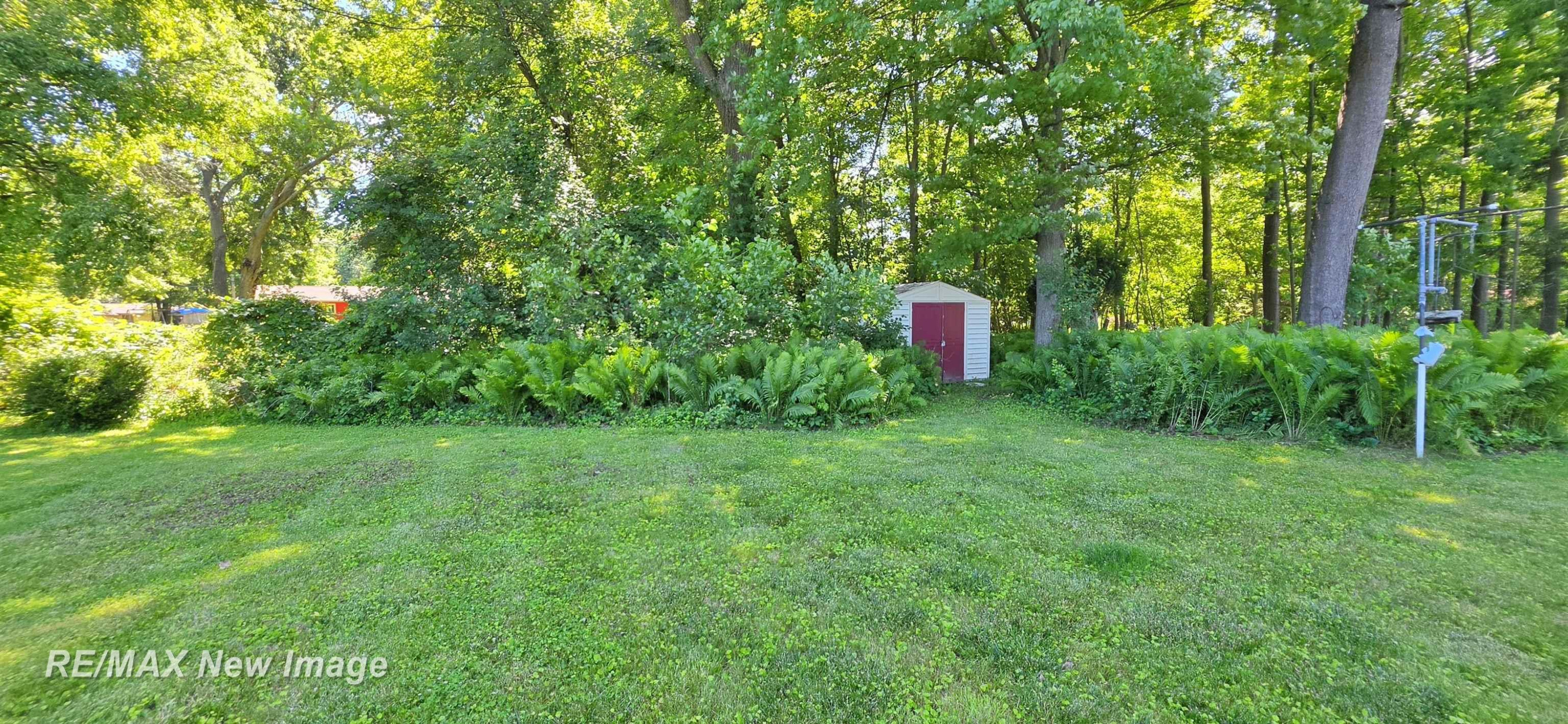 4445 Eastport Drive, Bridgeport, MI 48722 — Photo 34