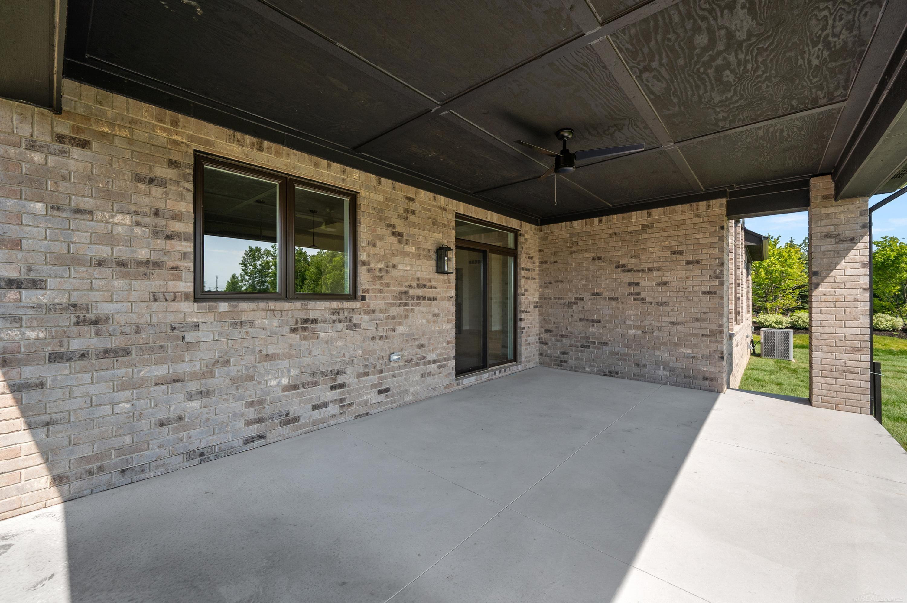 54946 Rose Terrace Drive, Shelby Twp, MI 48316 — Photo 7