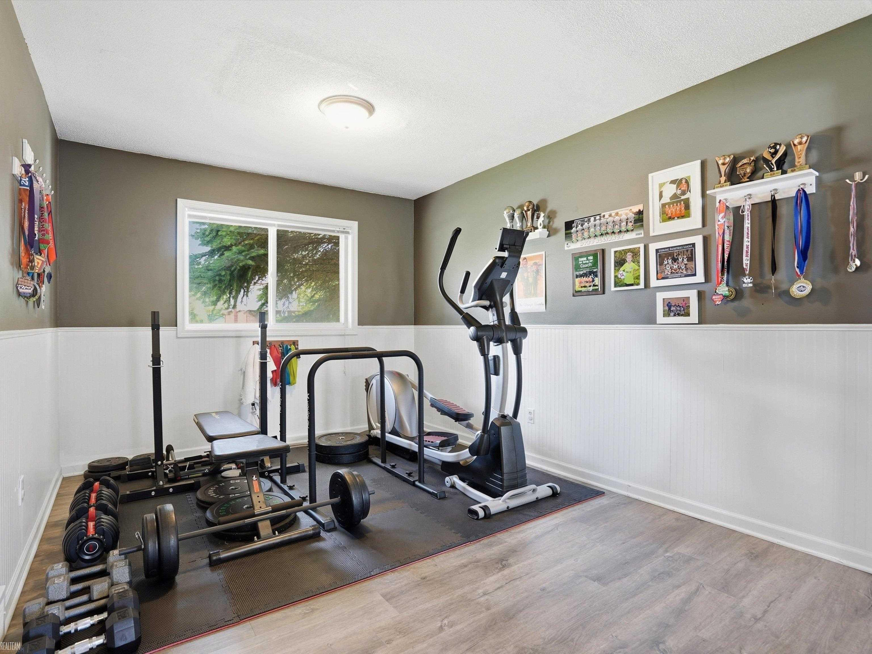 8835 Royce Drive, Sterling Heights, MI 48313 — Photo 10