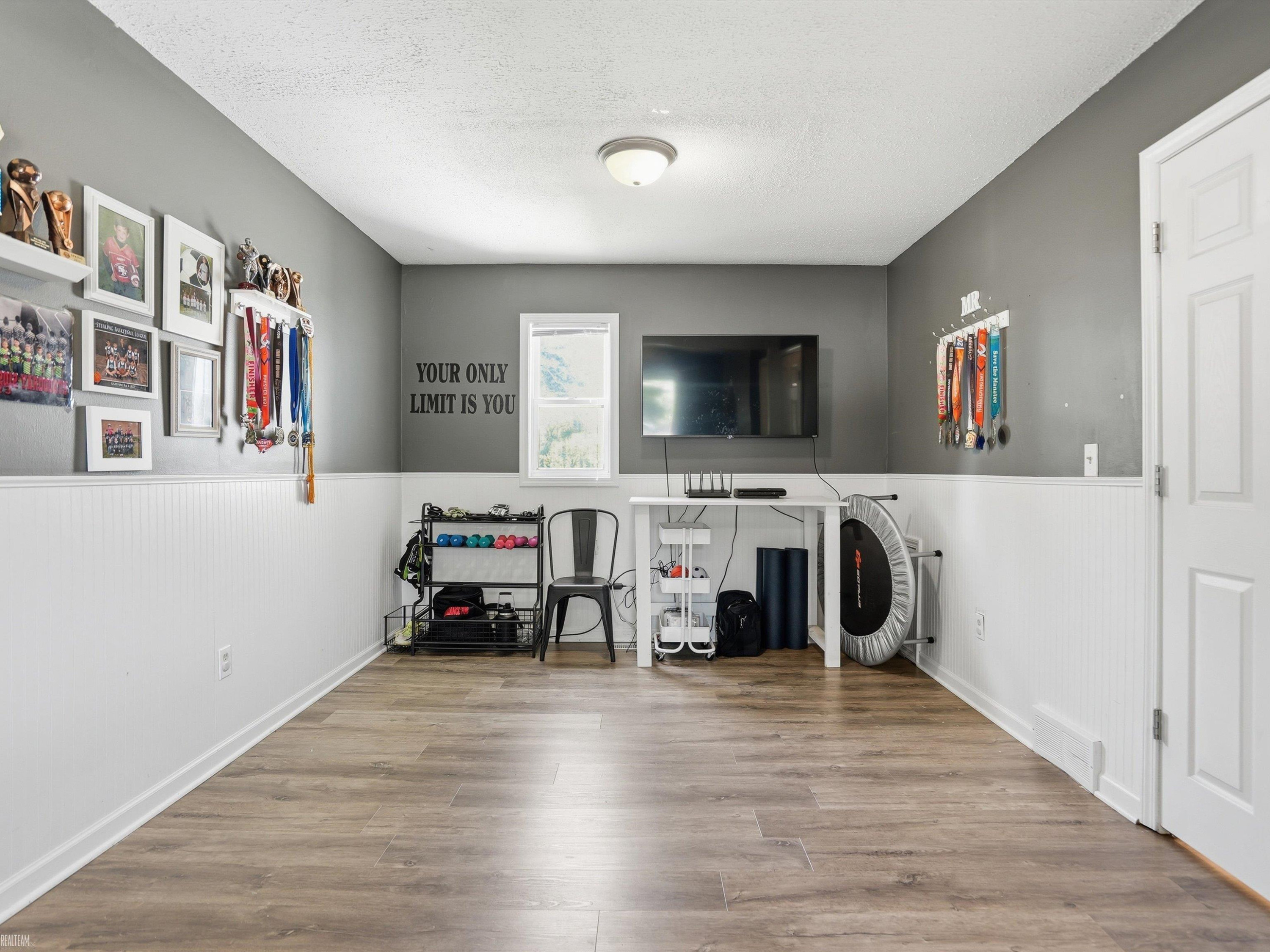8835 Royce Drive, Sterling Heights, MI 48313 — Photo 11