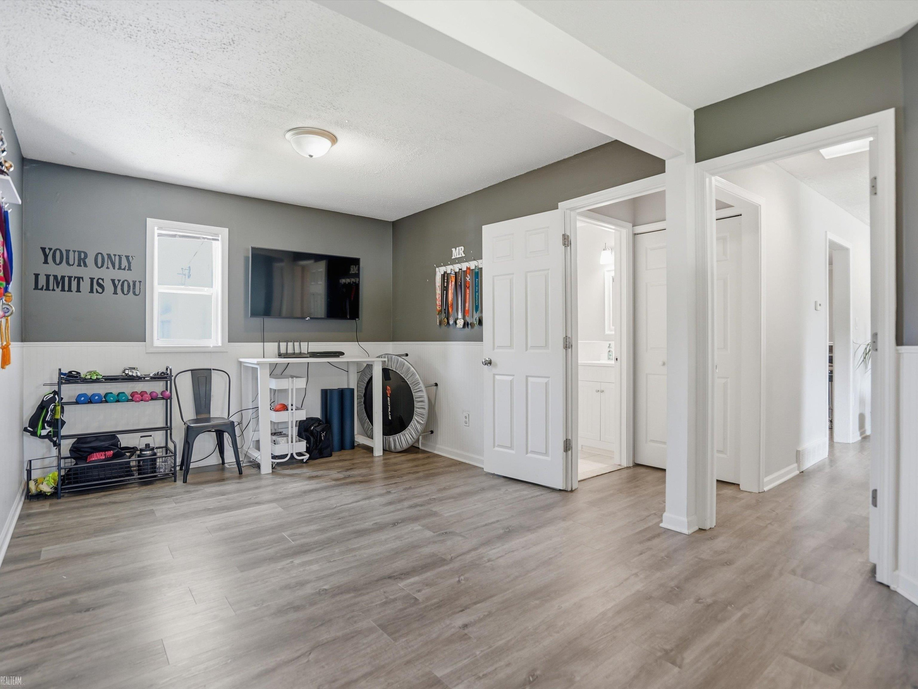 8835 Royce Drive, Sterling Heights, MI 48313 — Photo 12