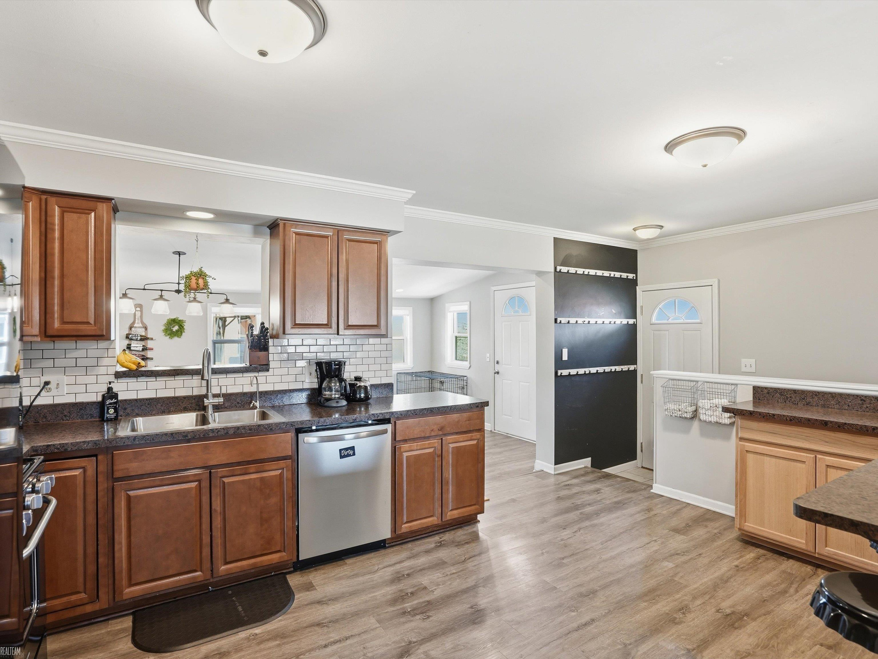 8835 Royce Drive, Sterling Heights, MI 48313 — Photo 18