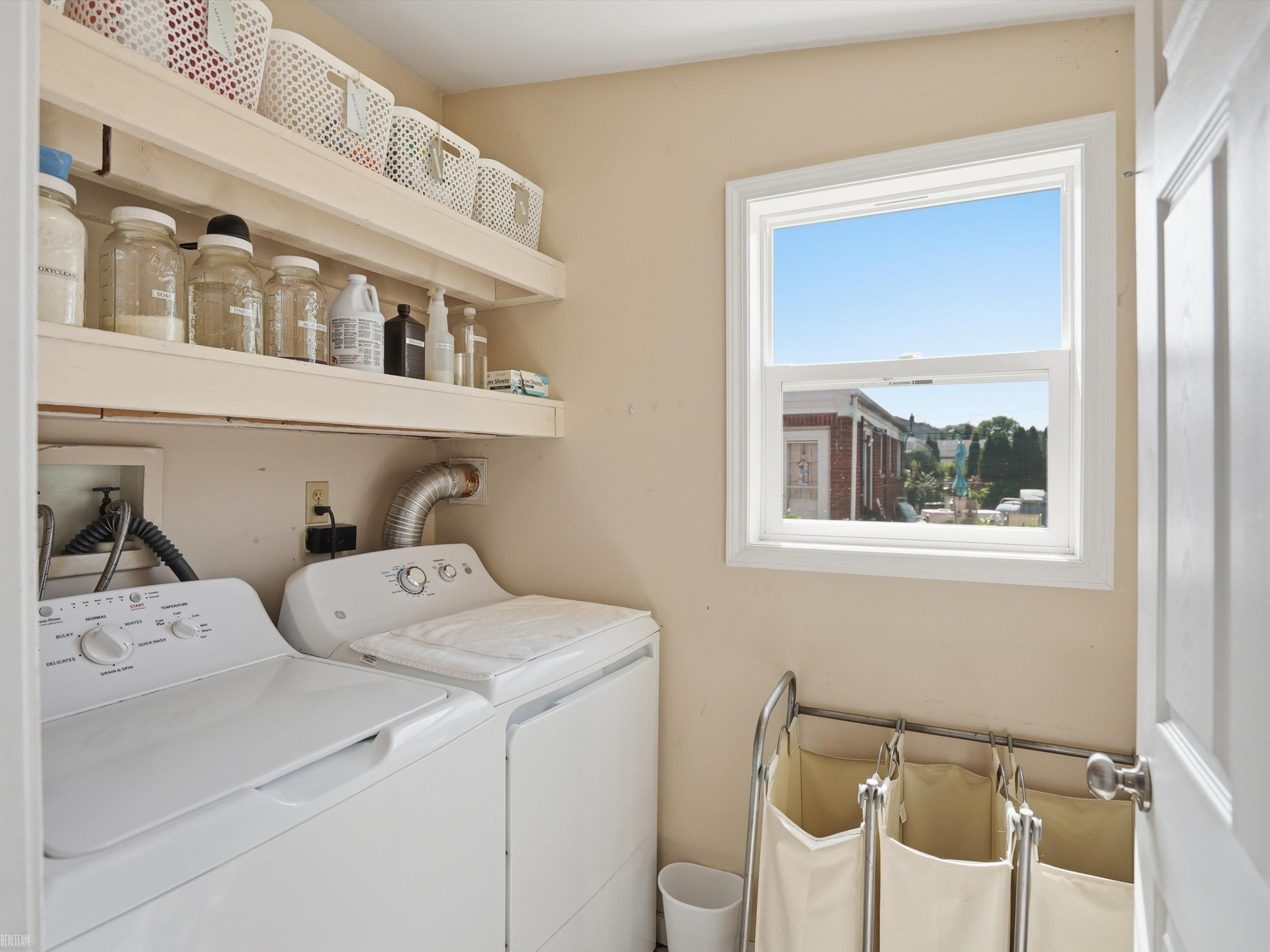 8835 Royce Drive, Sterling Heights, MI 48313 — Photo 23
