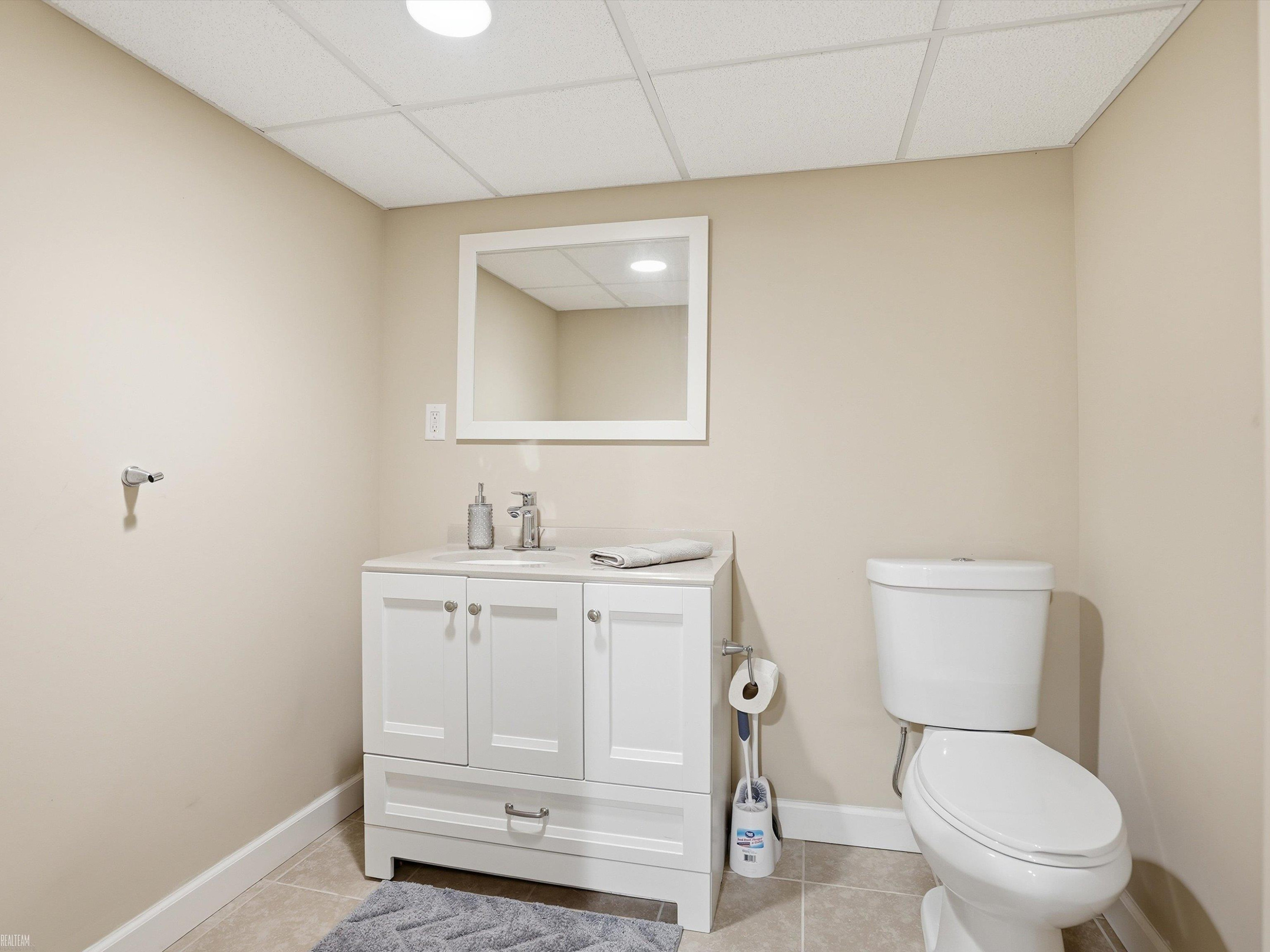 8835 Royce Drive, Sterling Heights, MI 48313 — Photo 38