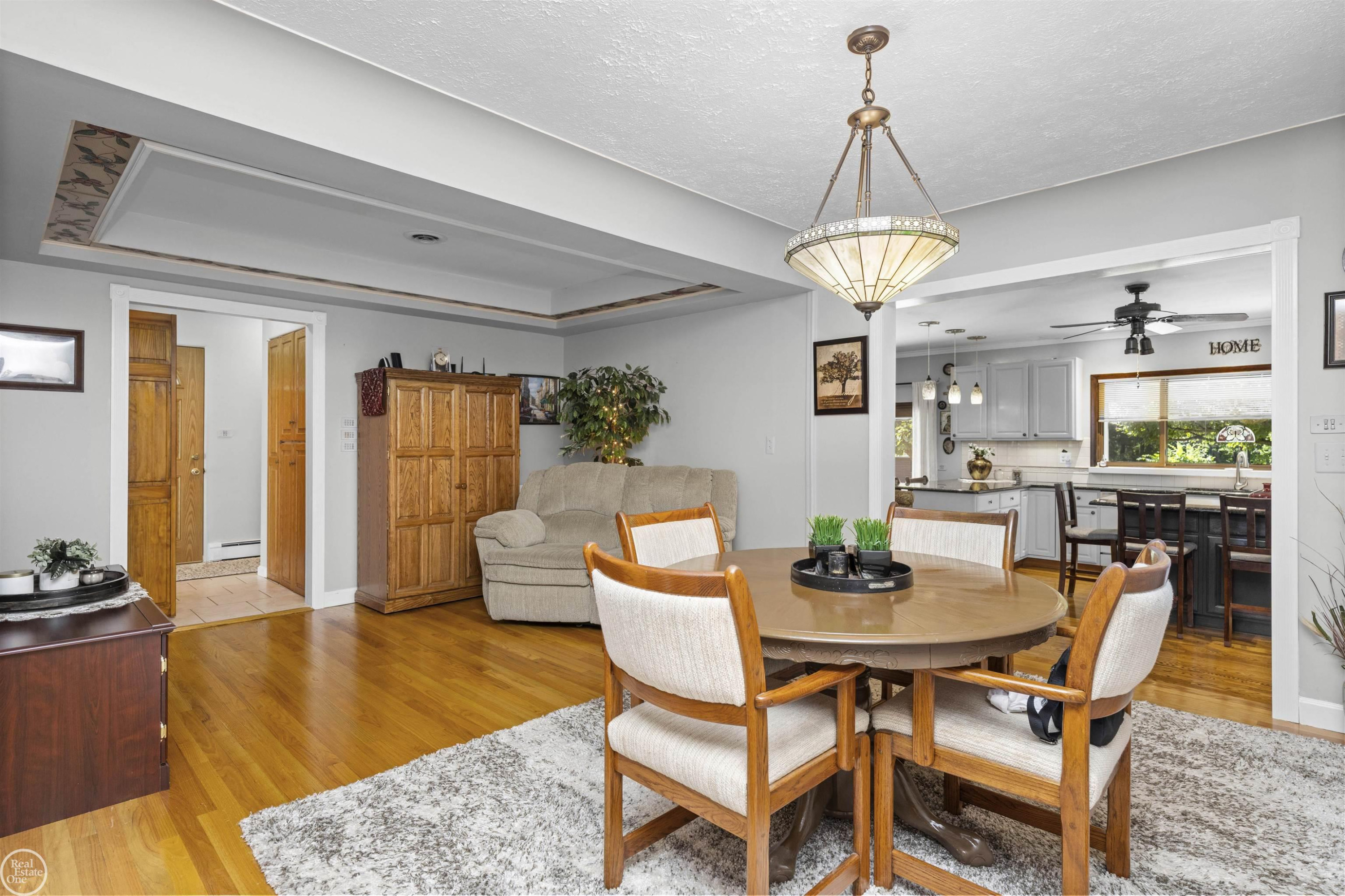 5248 Brookside Drive, Shelby Twp, MI 48316 — Photo 9