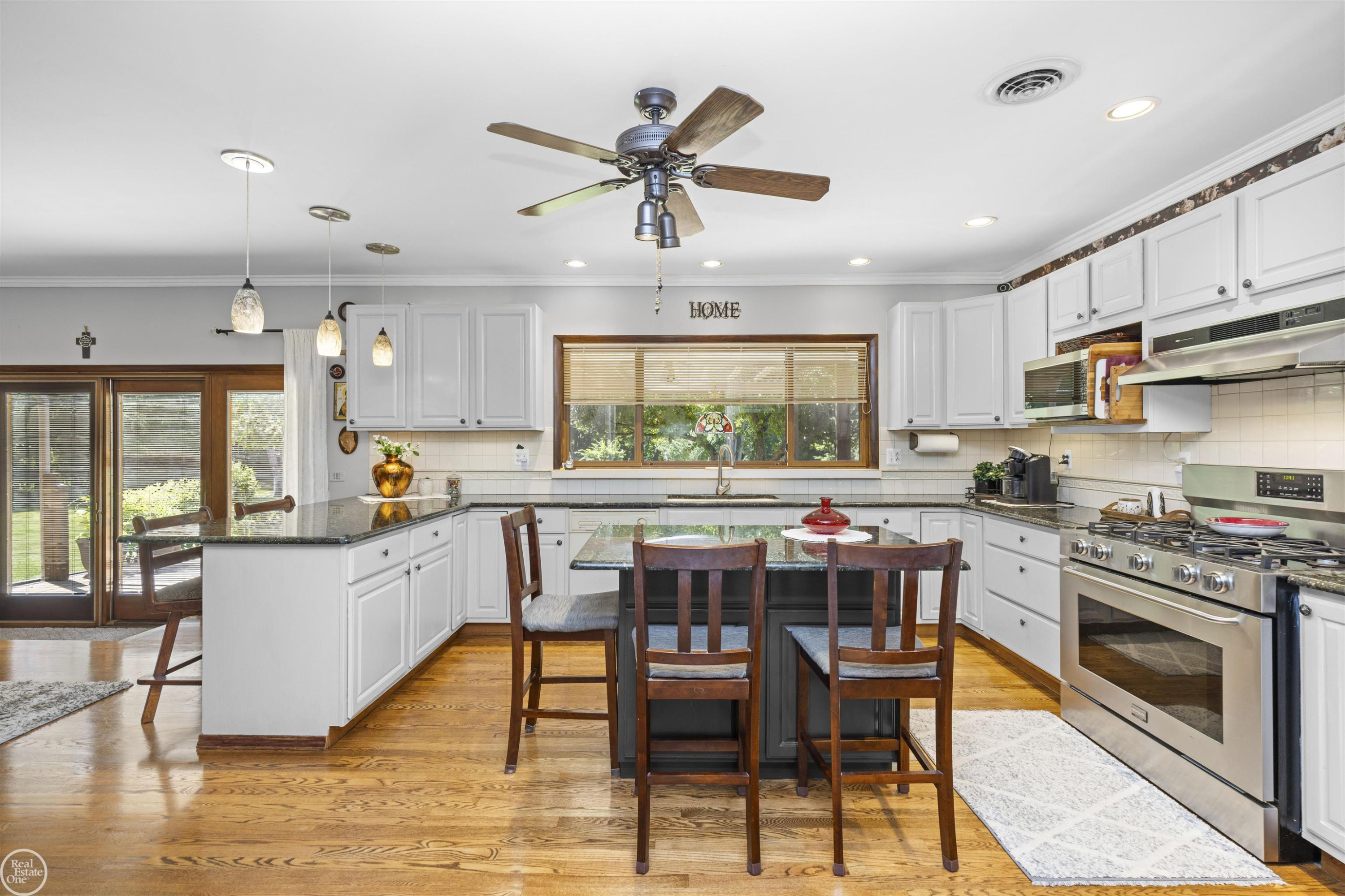 5248 Brookside Drive, Shelby Twp, MI 48316 — Photo 10