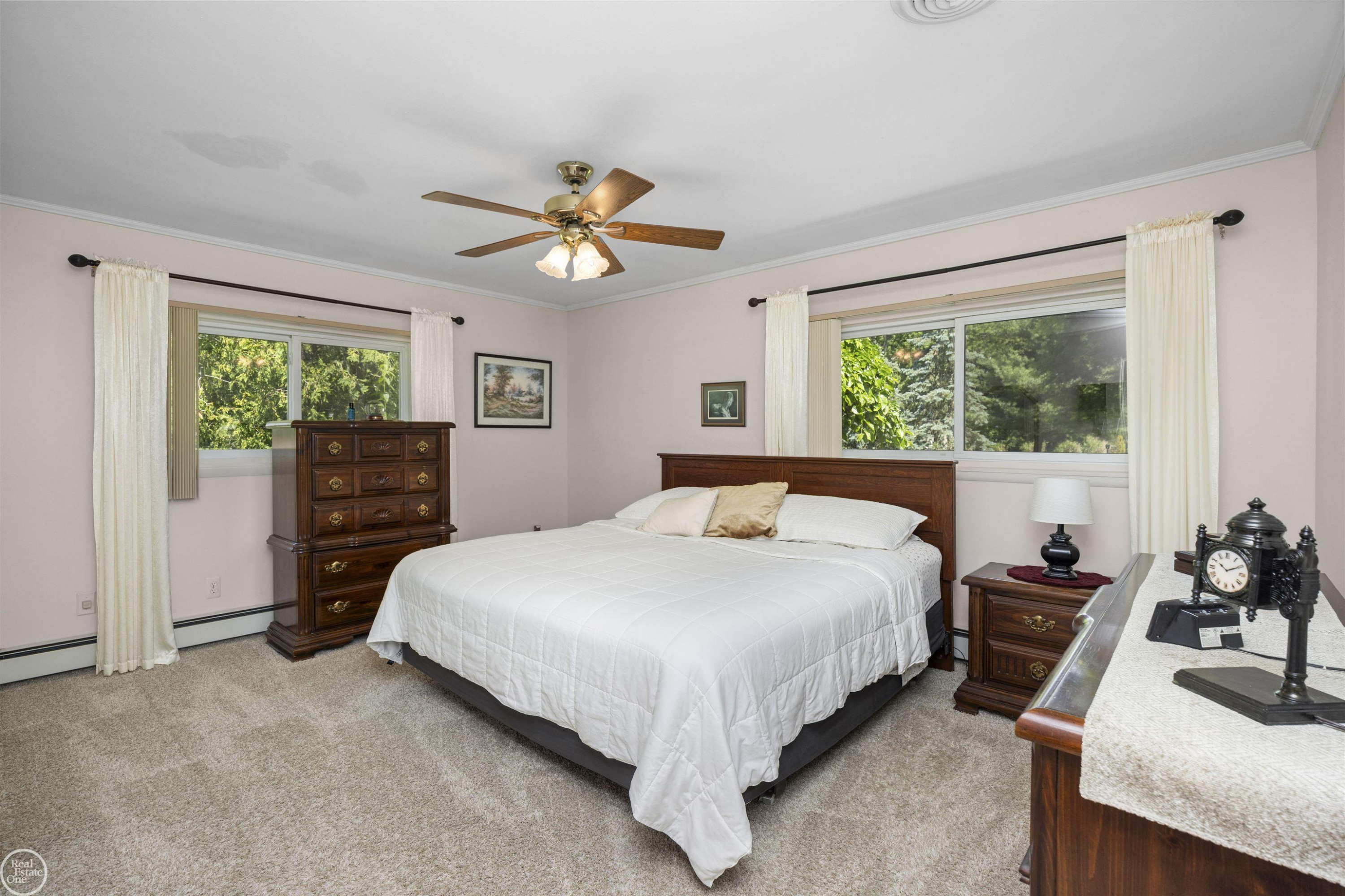 5248 Brookside Drive, Shelby Twp, MI 48316 — Photo 16