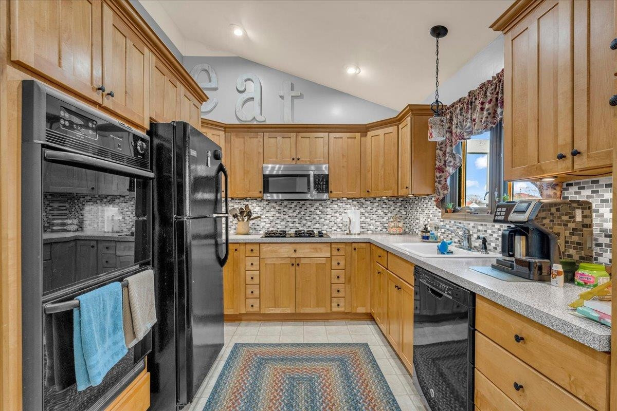 7261 Bluebill Street, Algonac, MI 48001 — Photo 14