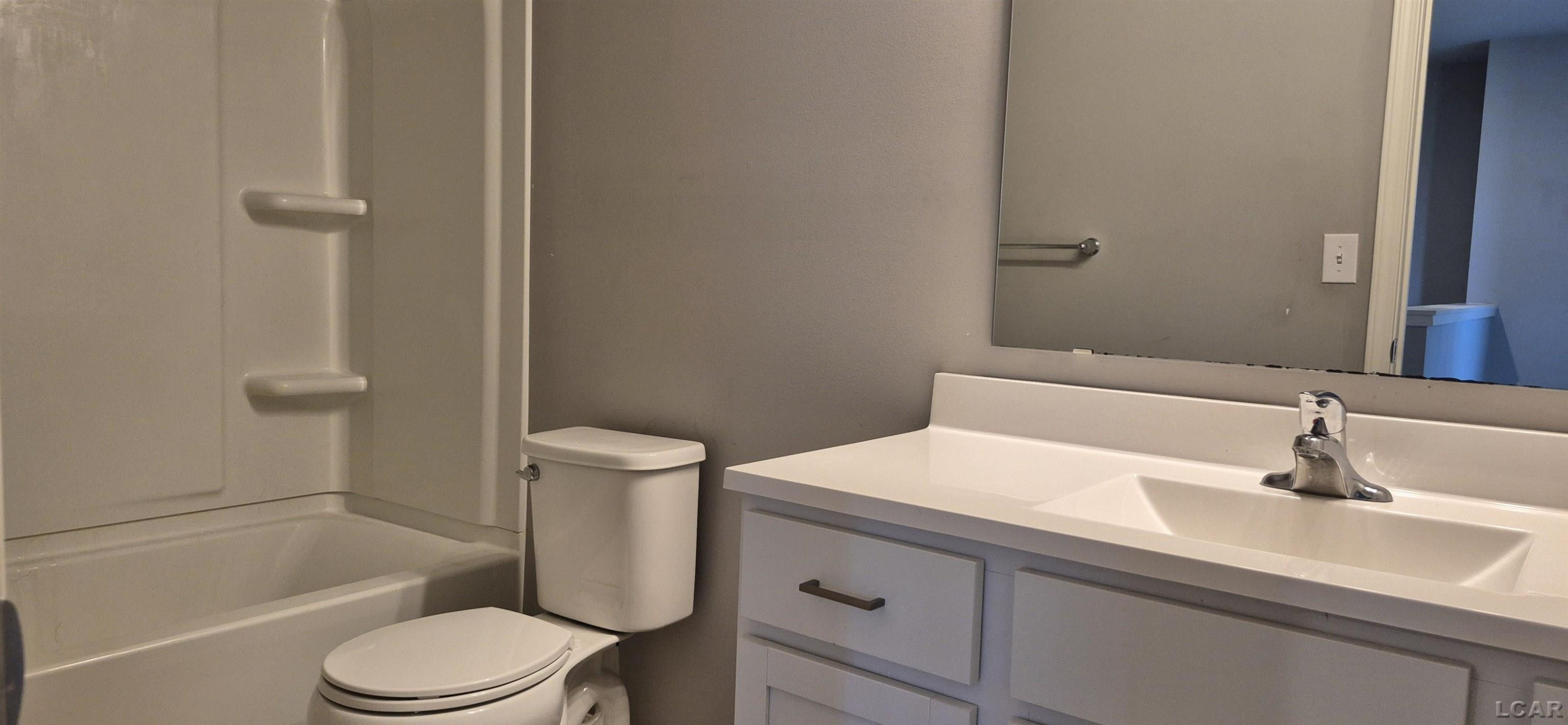 3284 Sutton Road, Adrian, MI 49221 — Photo 9