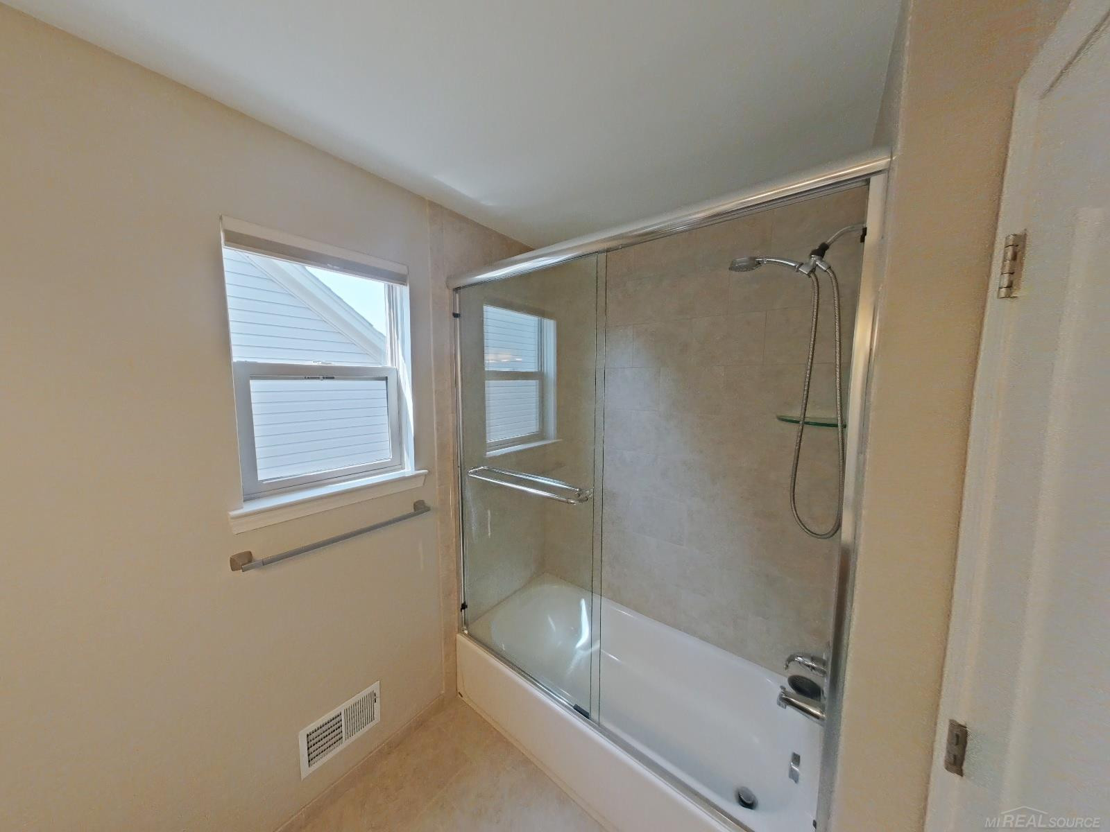 50041 Watling Street, Shelby Twp, MI 48317 — Photo 22