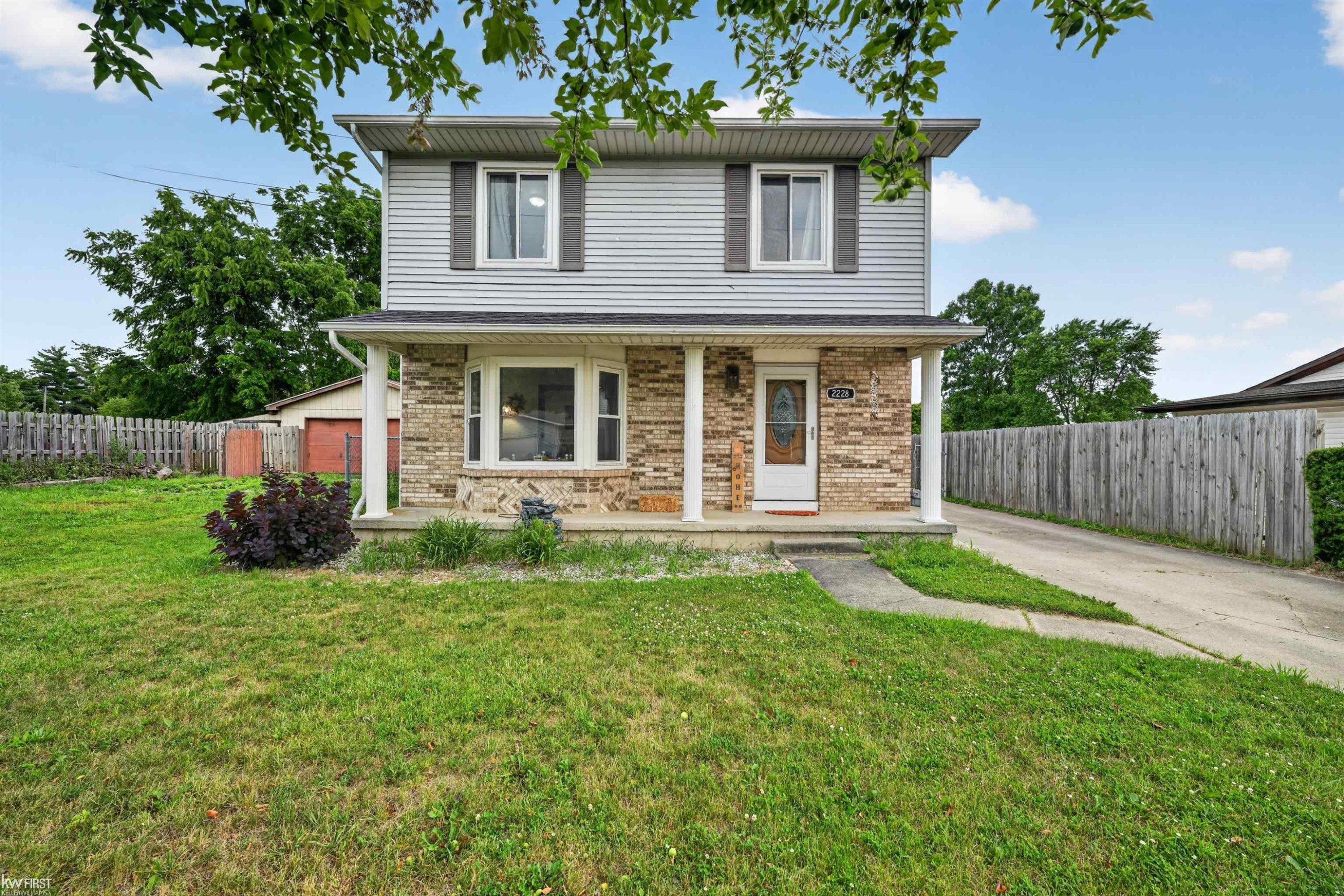 2228 McLaren Street, Burton, MI 48529