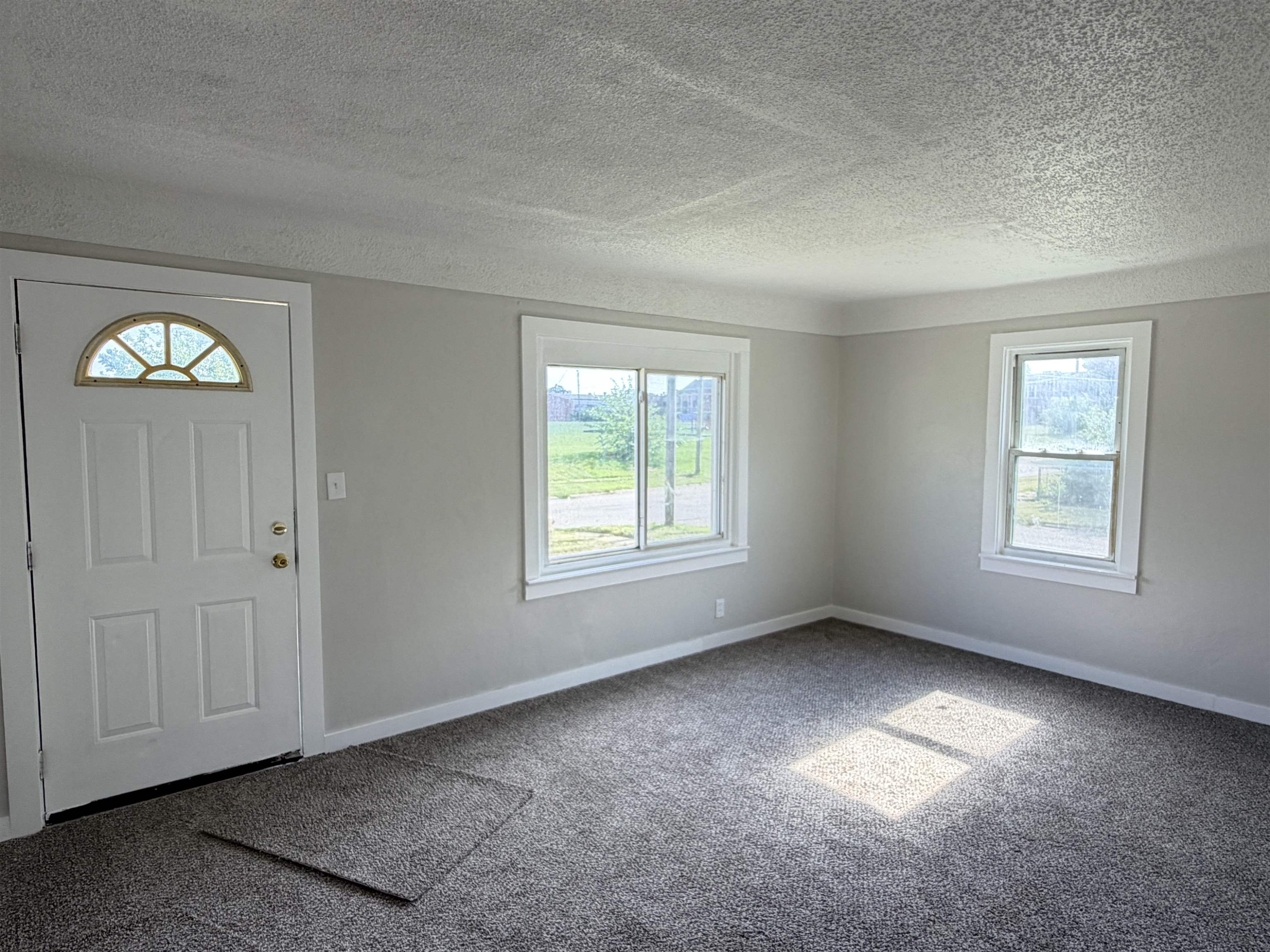 652 Ingleside Avenue, Flint, MI 48507 — Photo 2