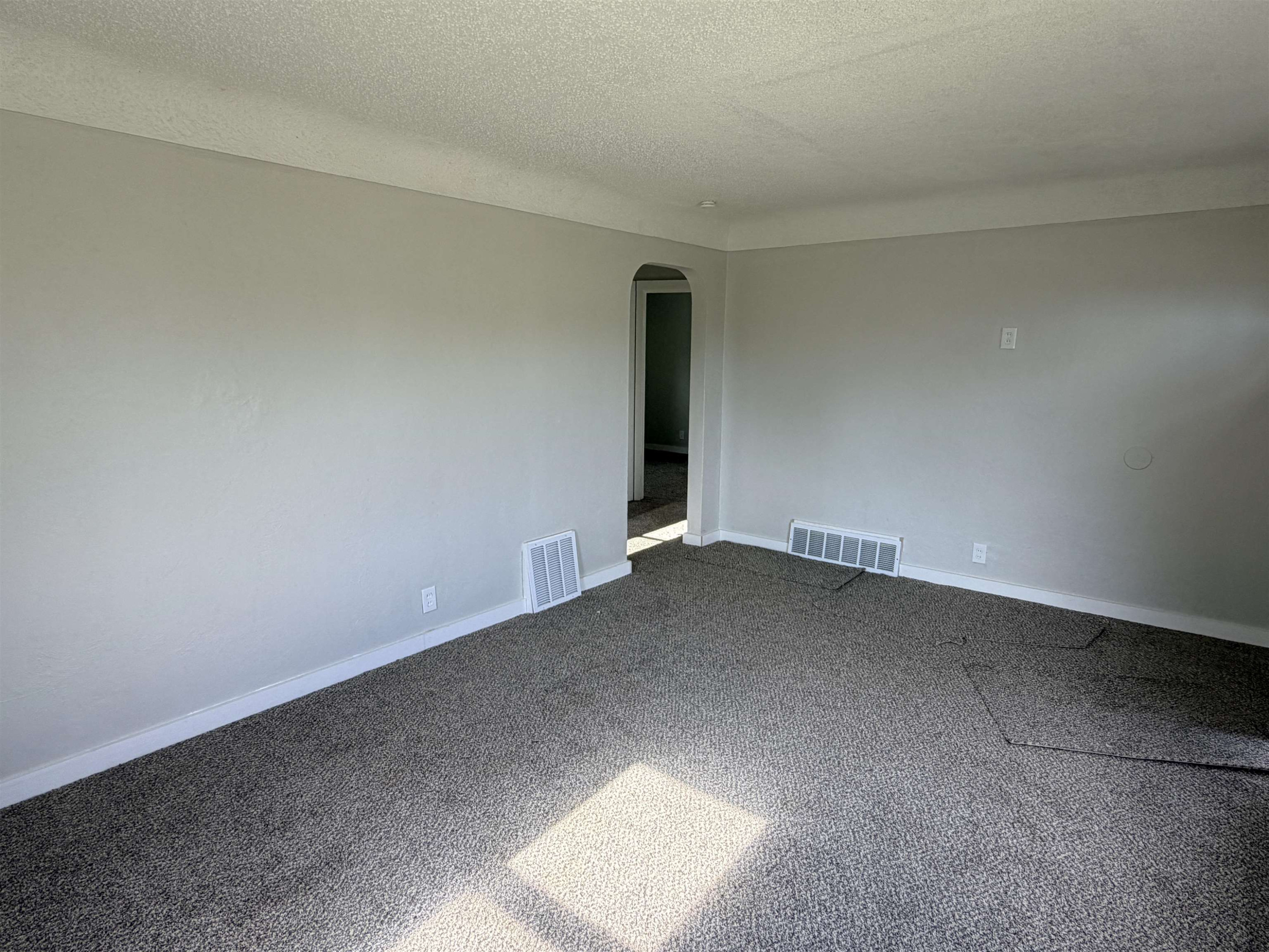 652 Ingleside Avenue, Flint, MI 48507 — Photo 3