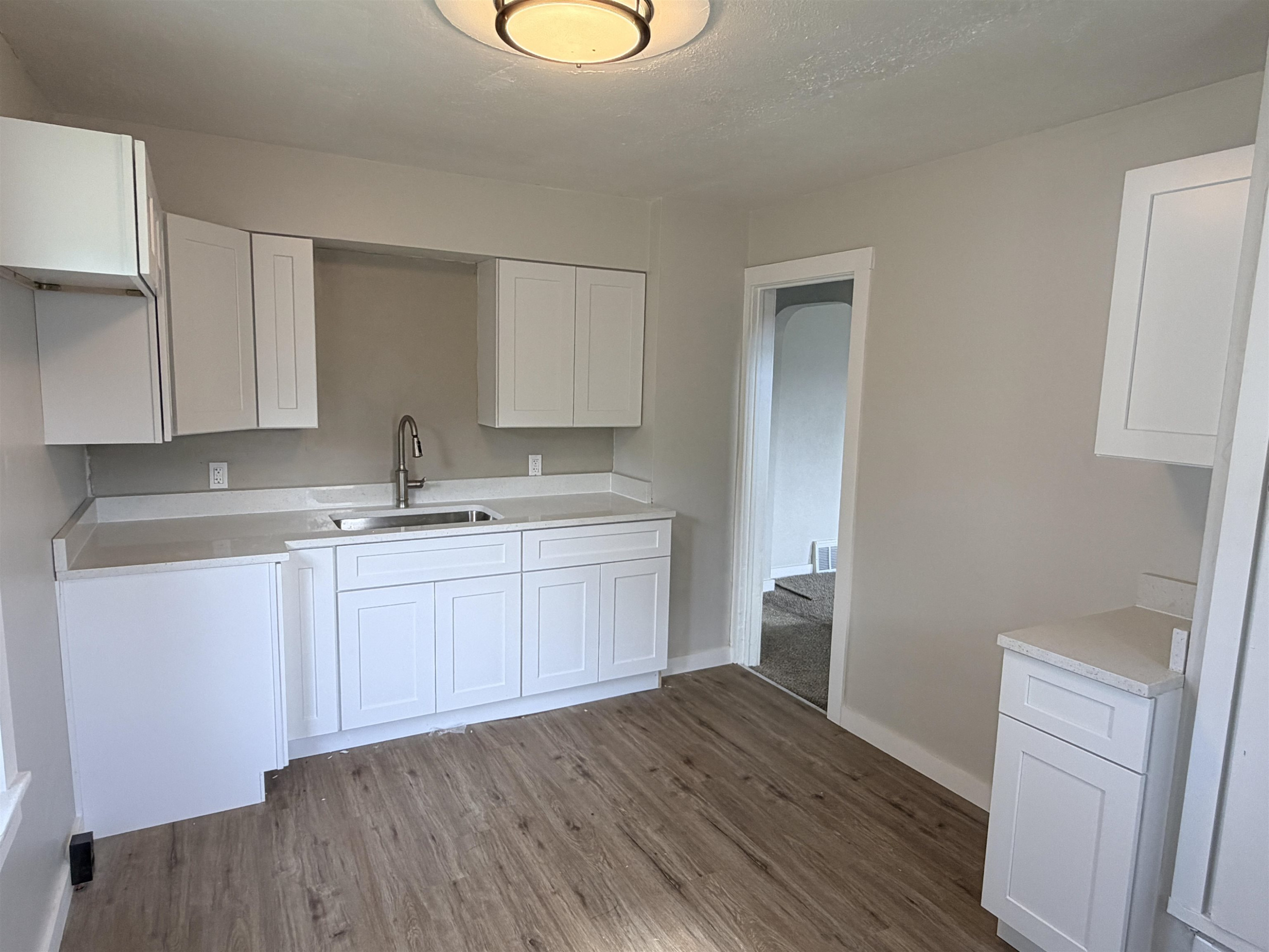 652 Ingleside Avenue, Flint, MI 48507 — Photo 4