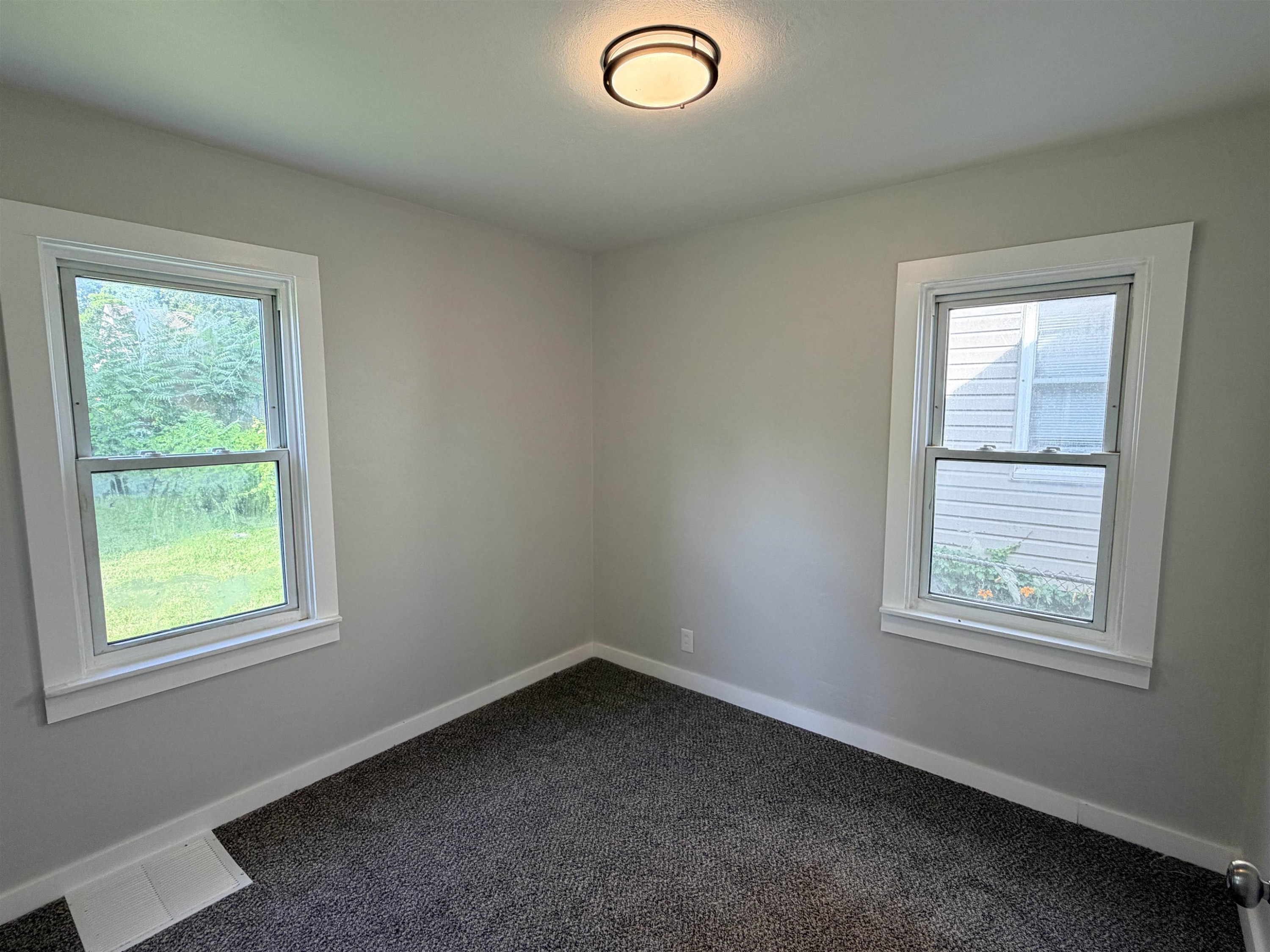 652 Ingleside Avenue, Flint, MI 48507 — Photo 7