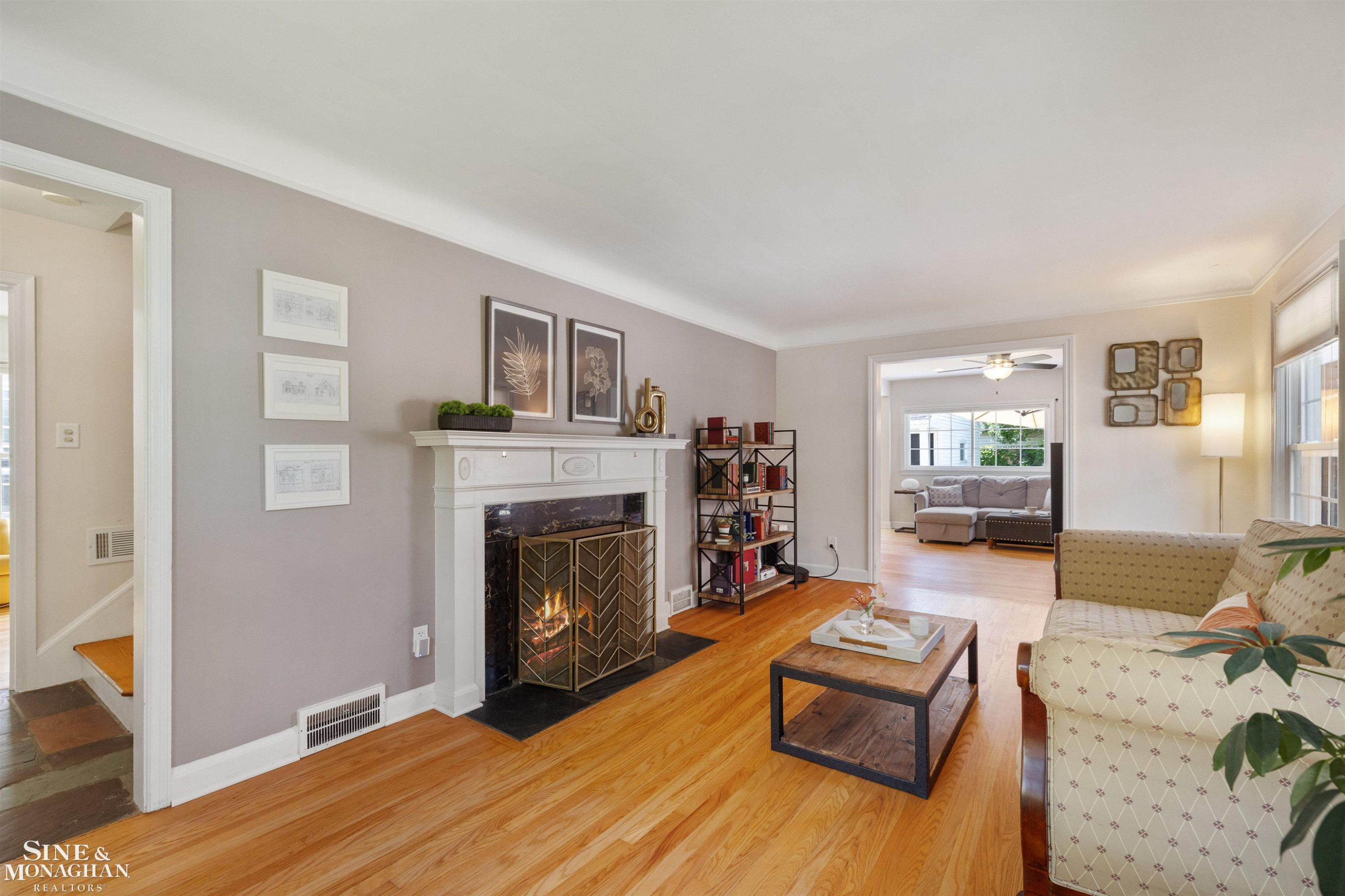 407 Lothrop Road, Grosse Pointe Farms, MI 48236 — Photo 9