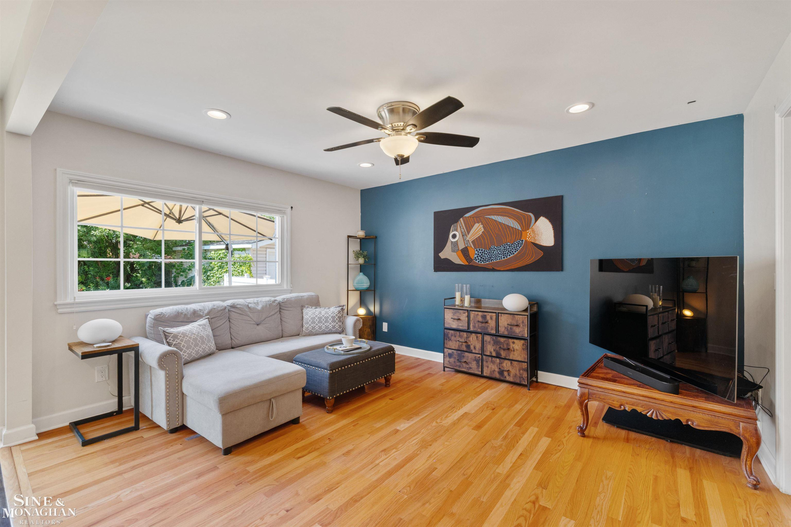 407 Lothrop Road, Grosse Pointe Farms, MI 48236 — Photo 11