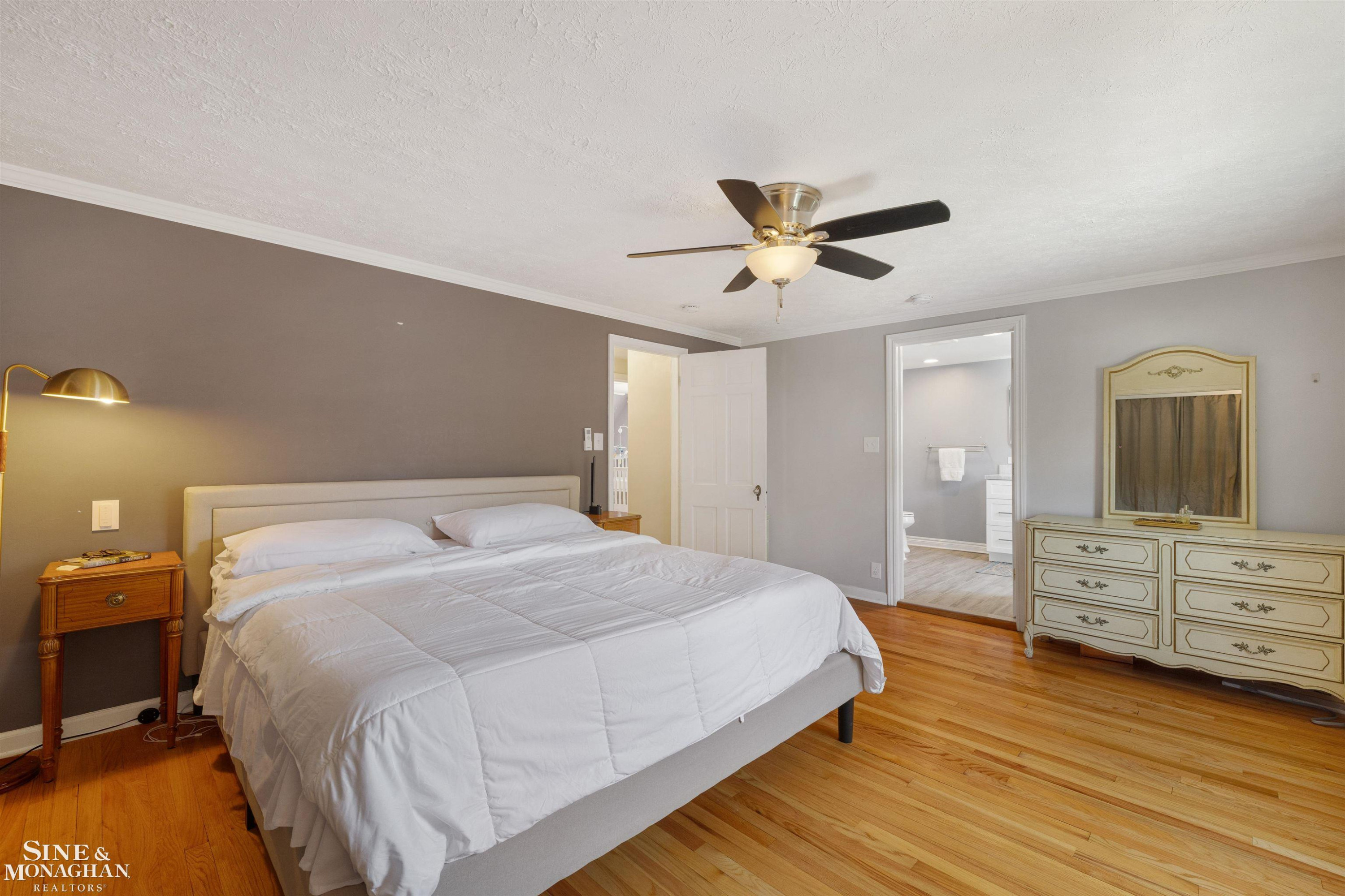 407 Lothrop Road, Grosse Pointe Farms, MI 48236 — Photo 18