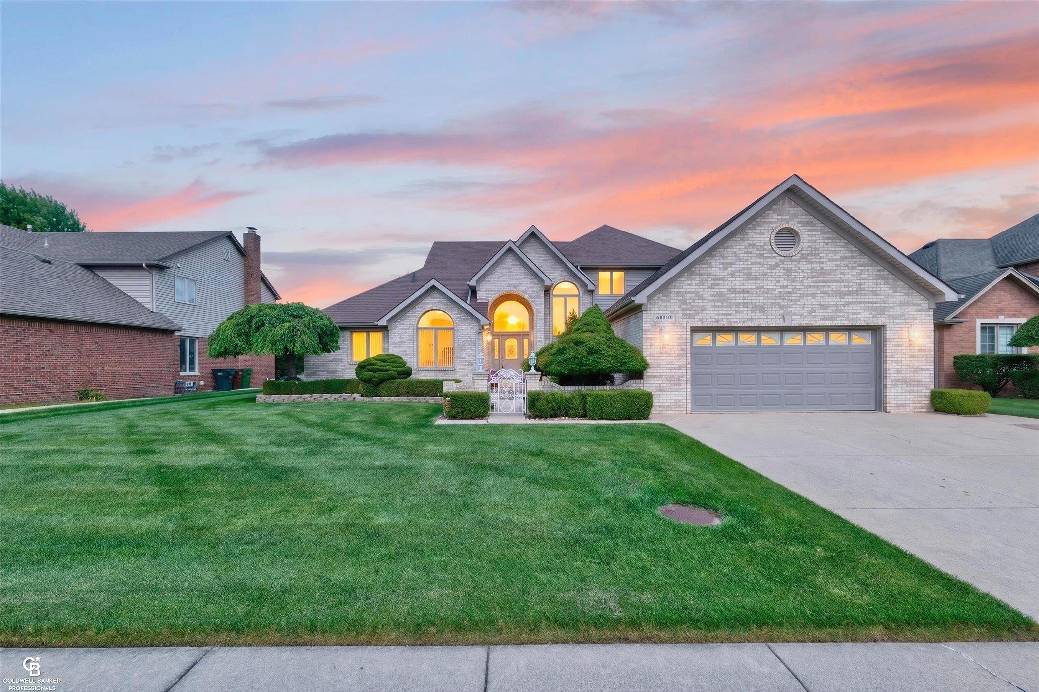 46640 Glen Pointe Drive, Shelby Twp, MI 48315 — front exterior