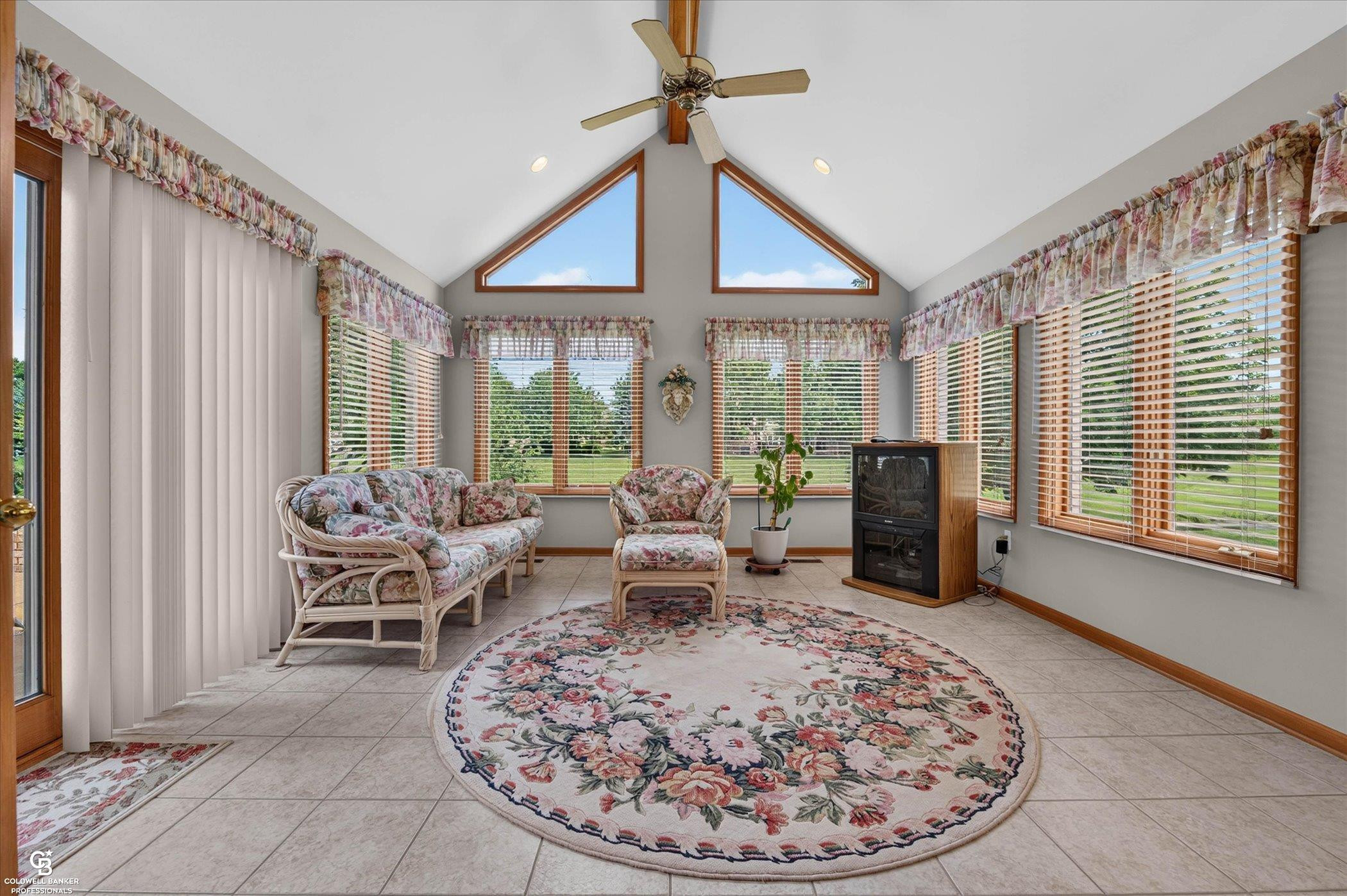 46640 Glen Pointe Drive, Shelby Twp, MI 48315 — Photo 28
